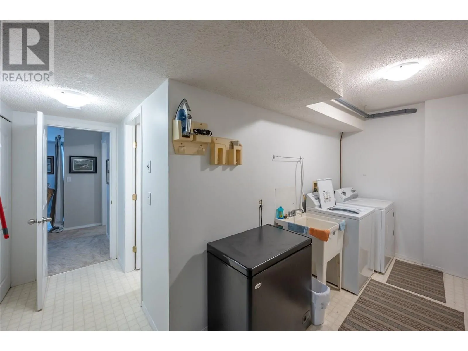 14615 Victoria Road N Unit# 3