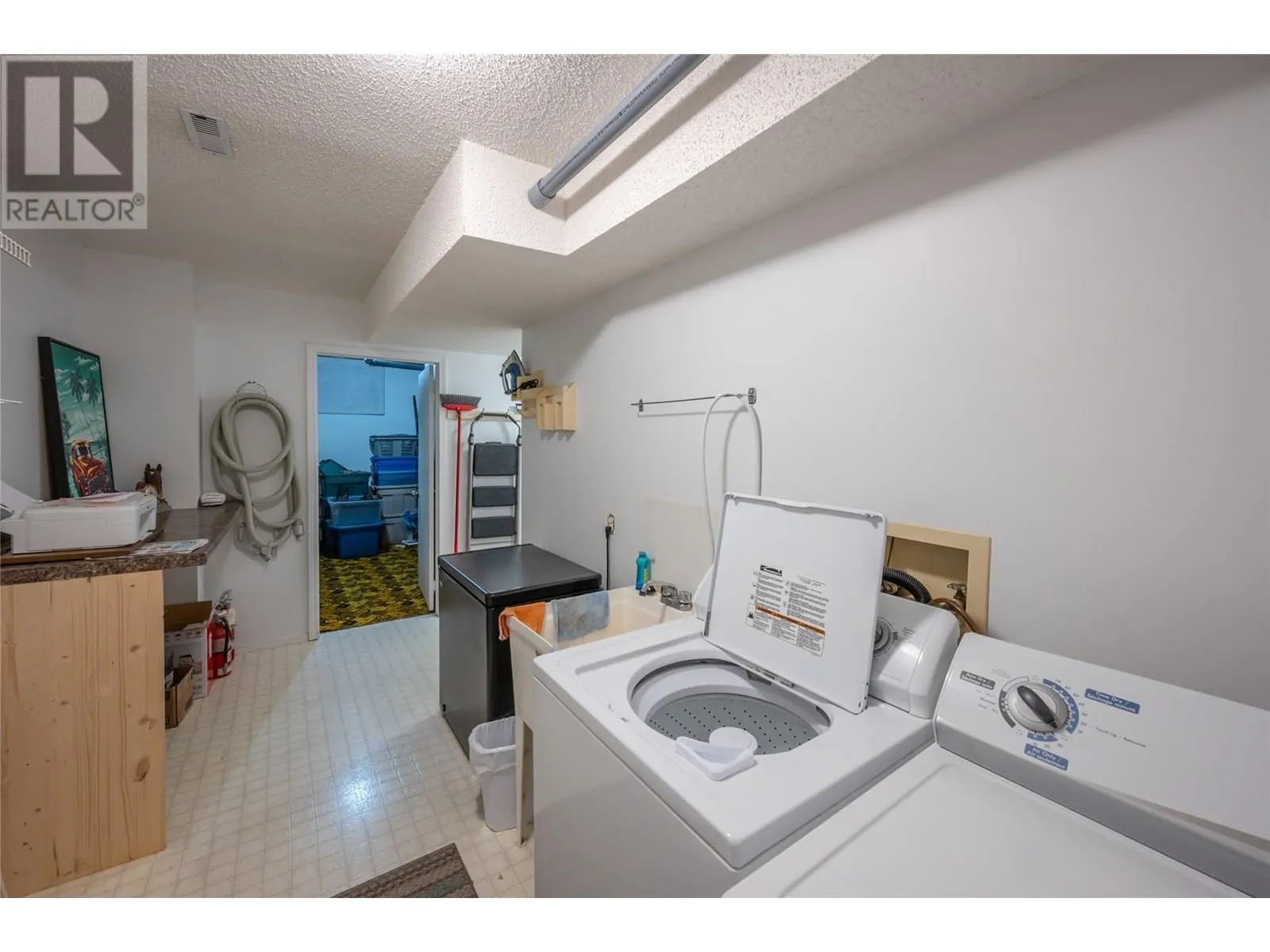 14615 Victoria Road N Unit# 3