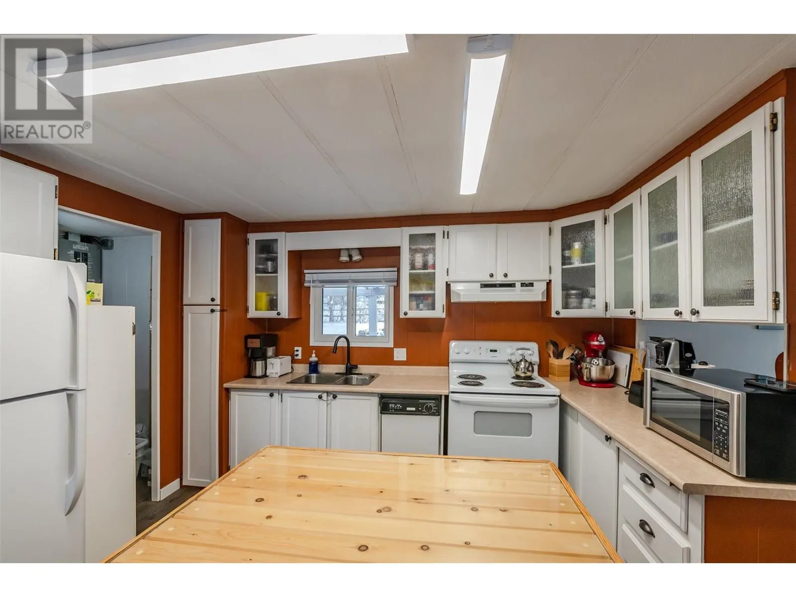 140 FISH LAKE Road