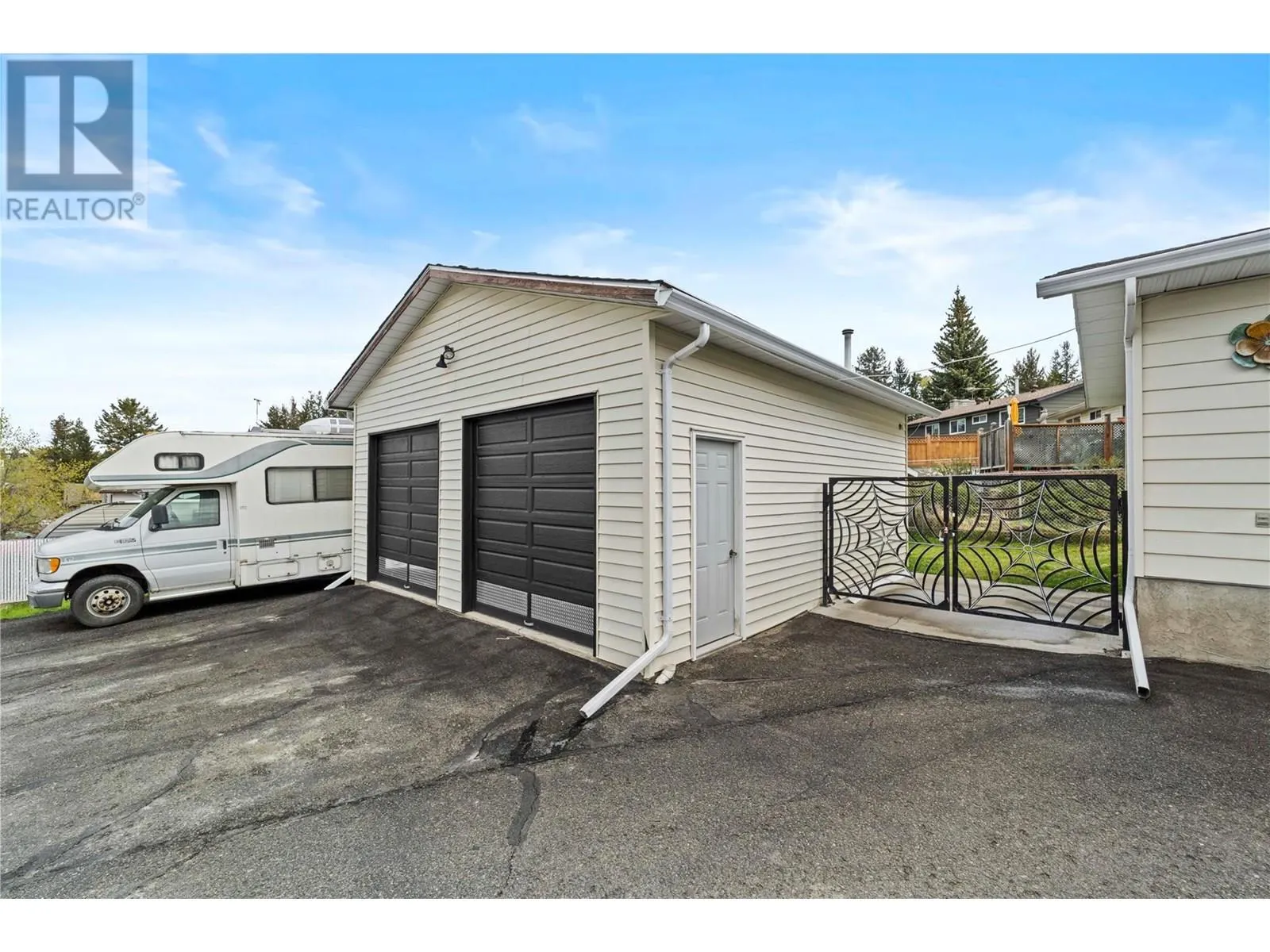 175 Ponderosa Avenue