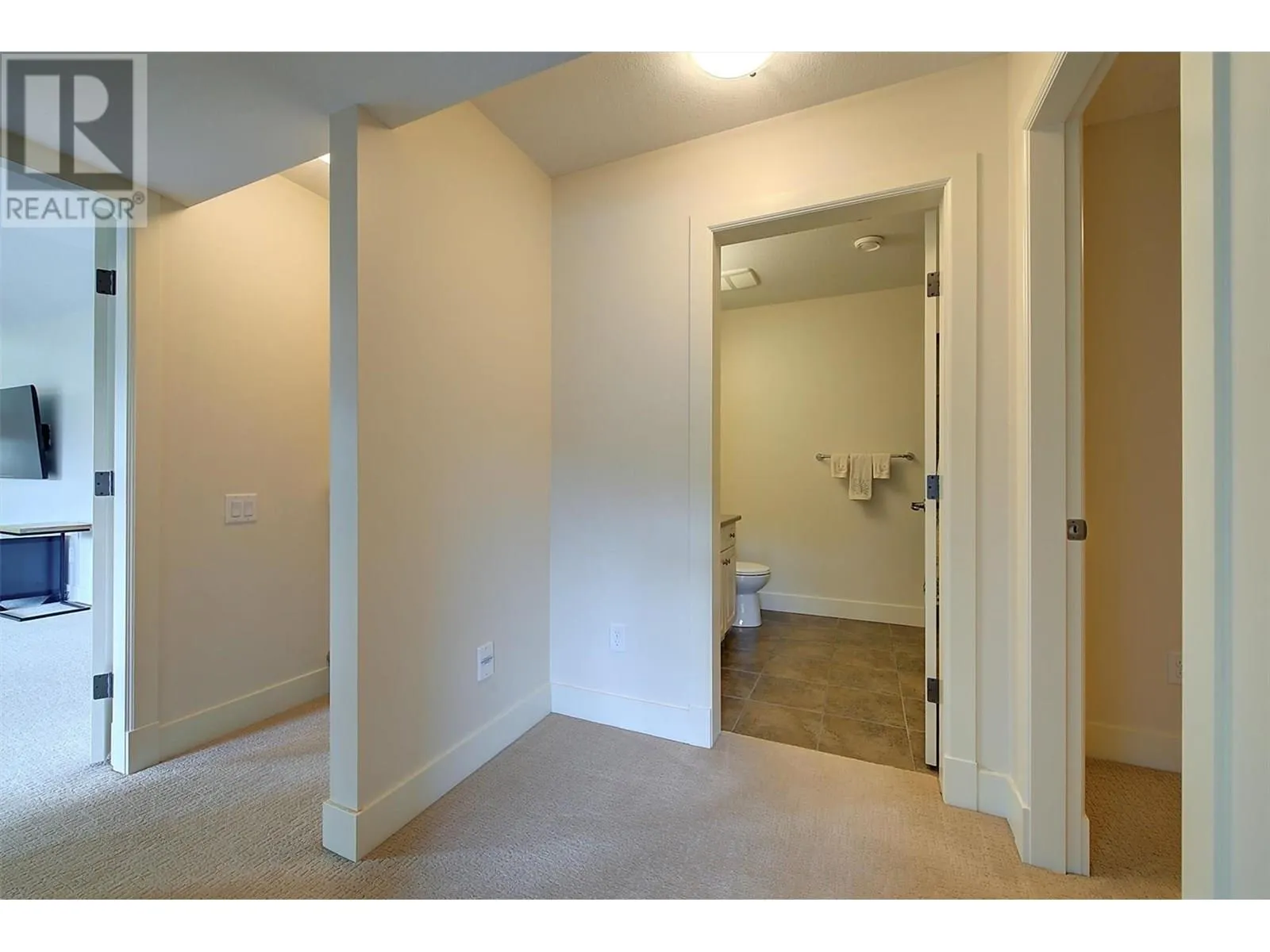 2190 Alvarado Trail