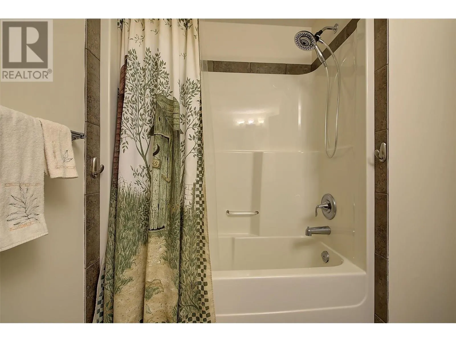 2190 Alvarado Trail