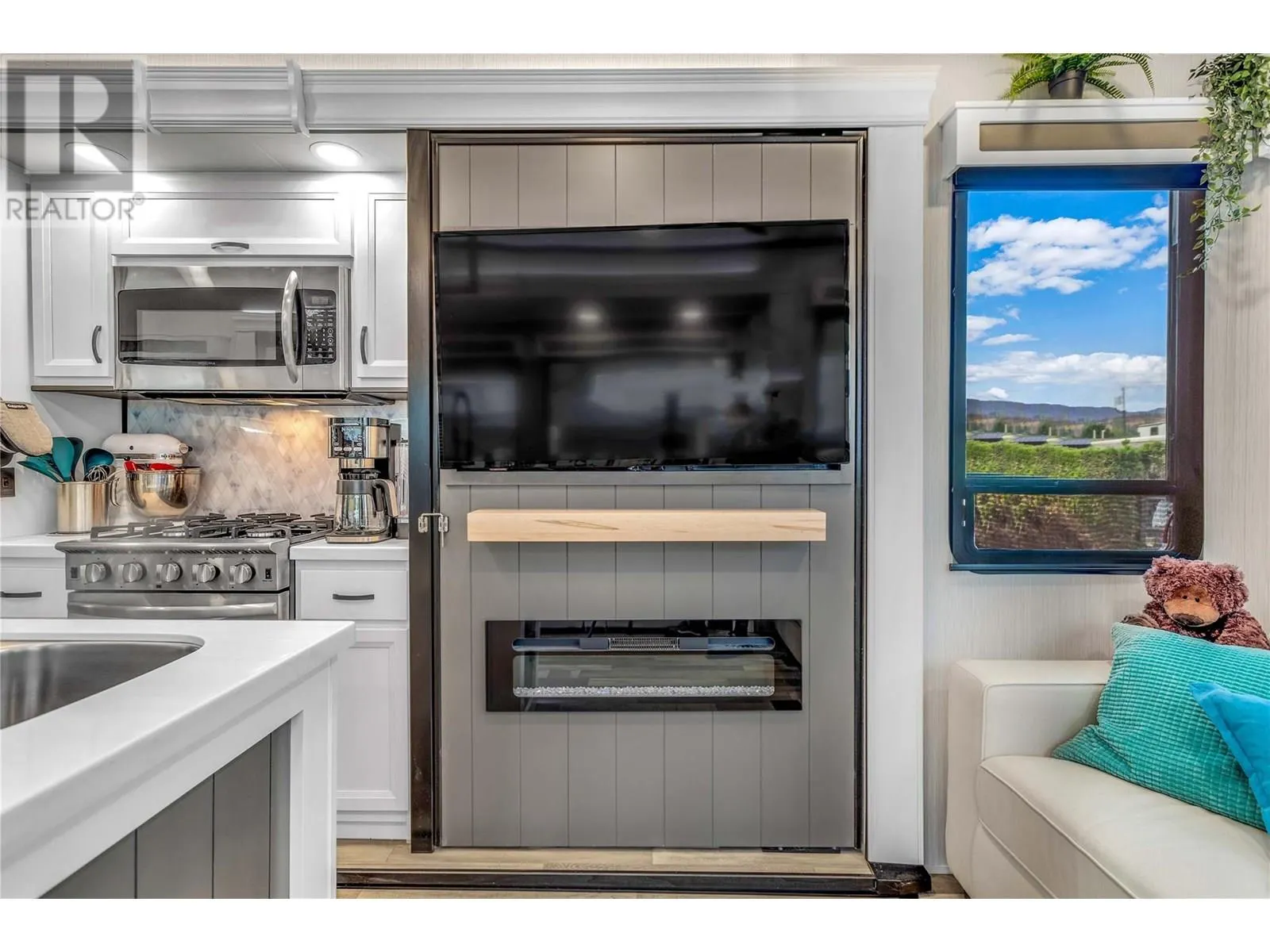 415 Commonwealth Road Unit# 396 Lot# 396