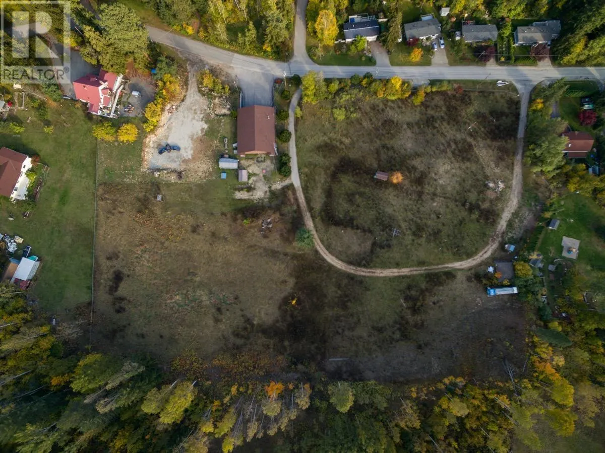 2677 GREENWOOD Road