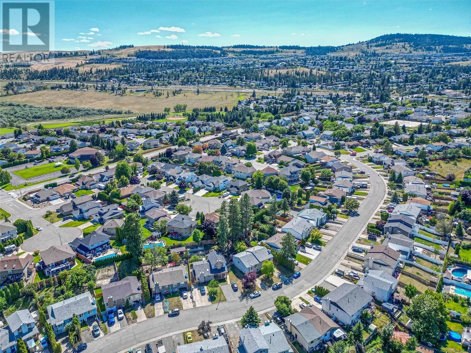 265 HOLLYBURN Drive