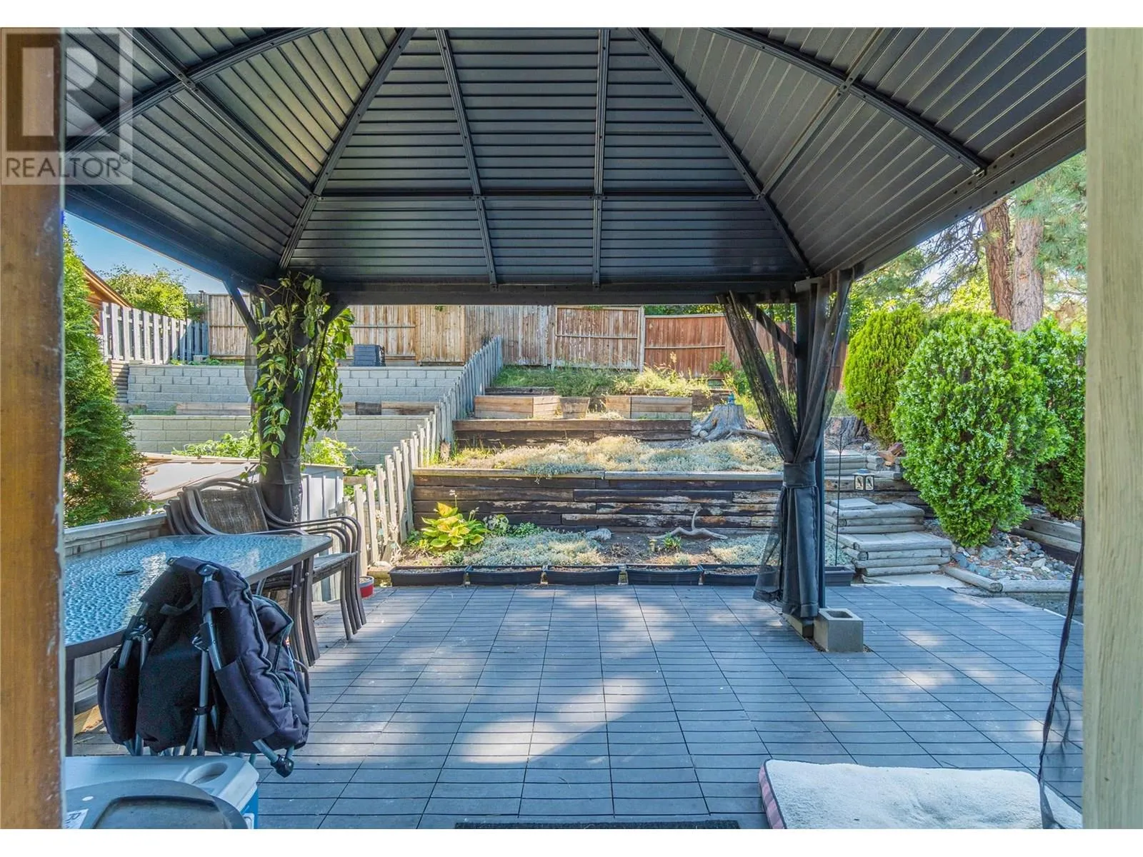 265 HOLLYBURN Drive