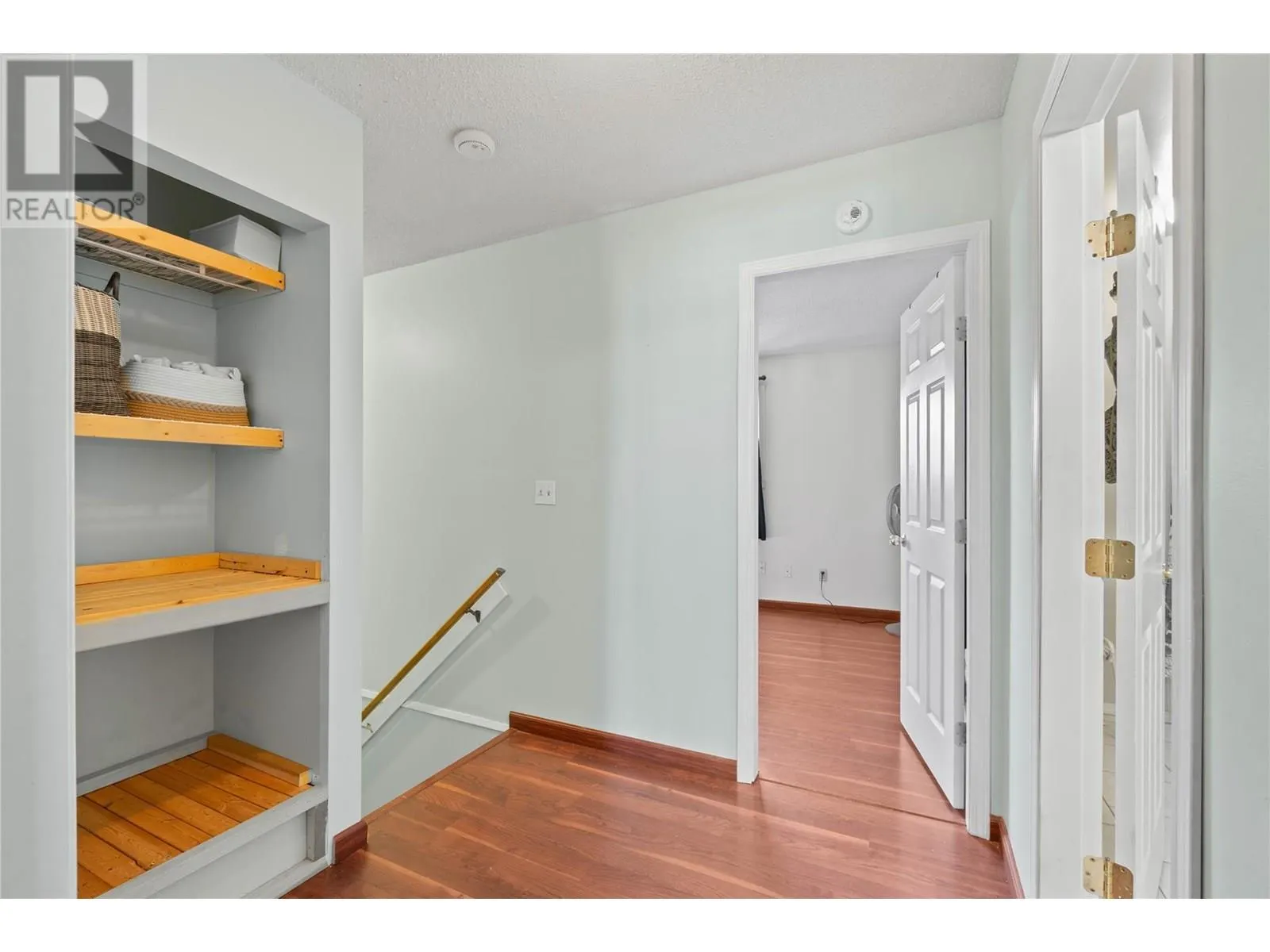 265 HOLLYBURN Drive