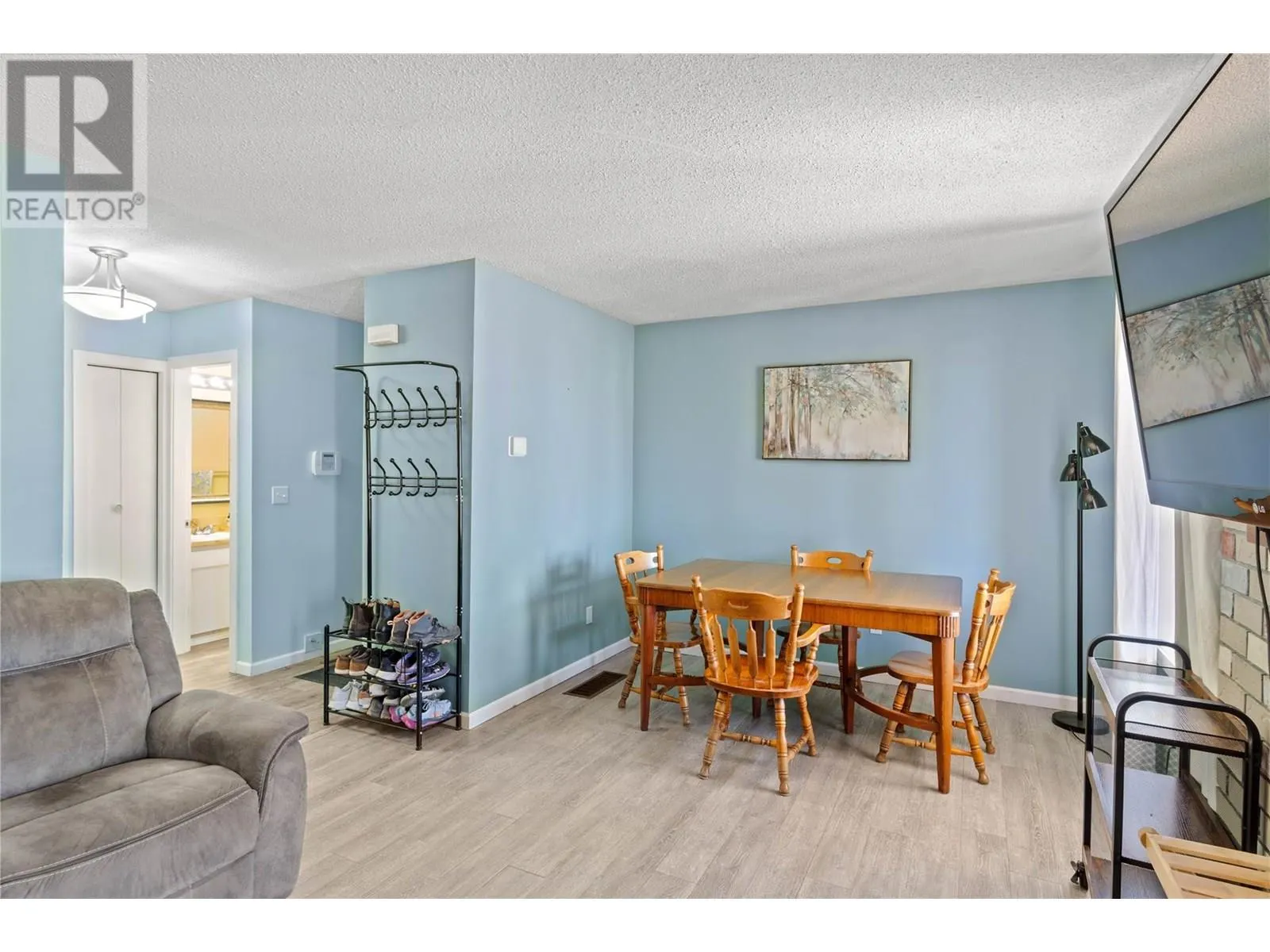 265 HOLLYBURN Drive