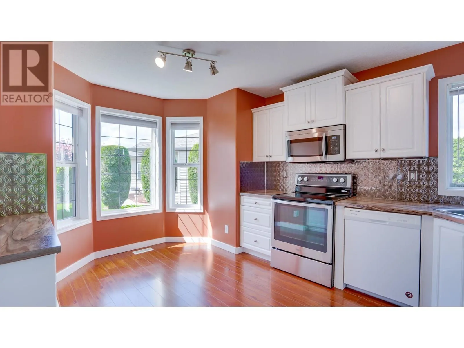 5200 25 Avenue Unit# 8