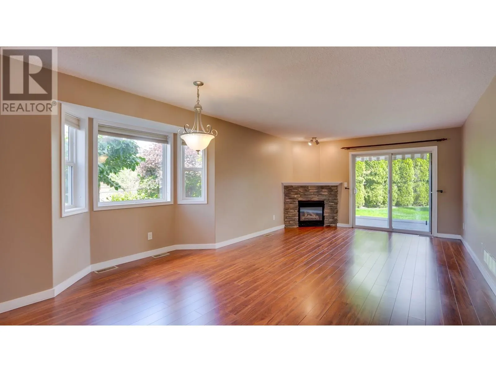 5200 25 Avenue Unit# 8