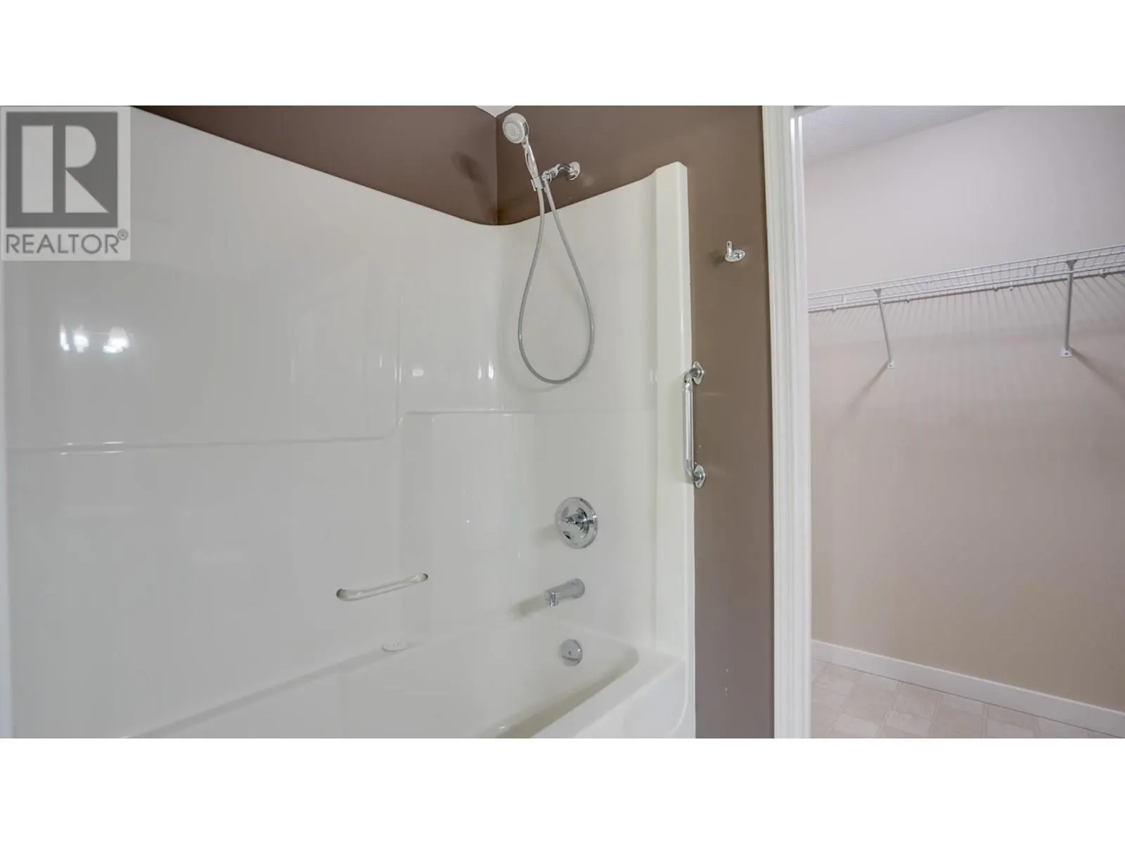5200 25 Avenue Unit# 8