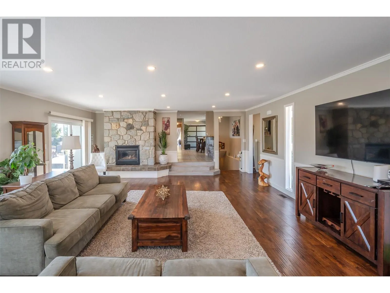 1107 Park Place