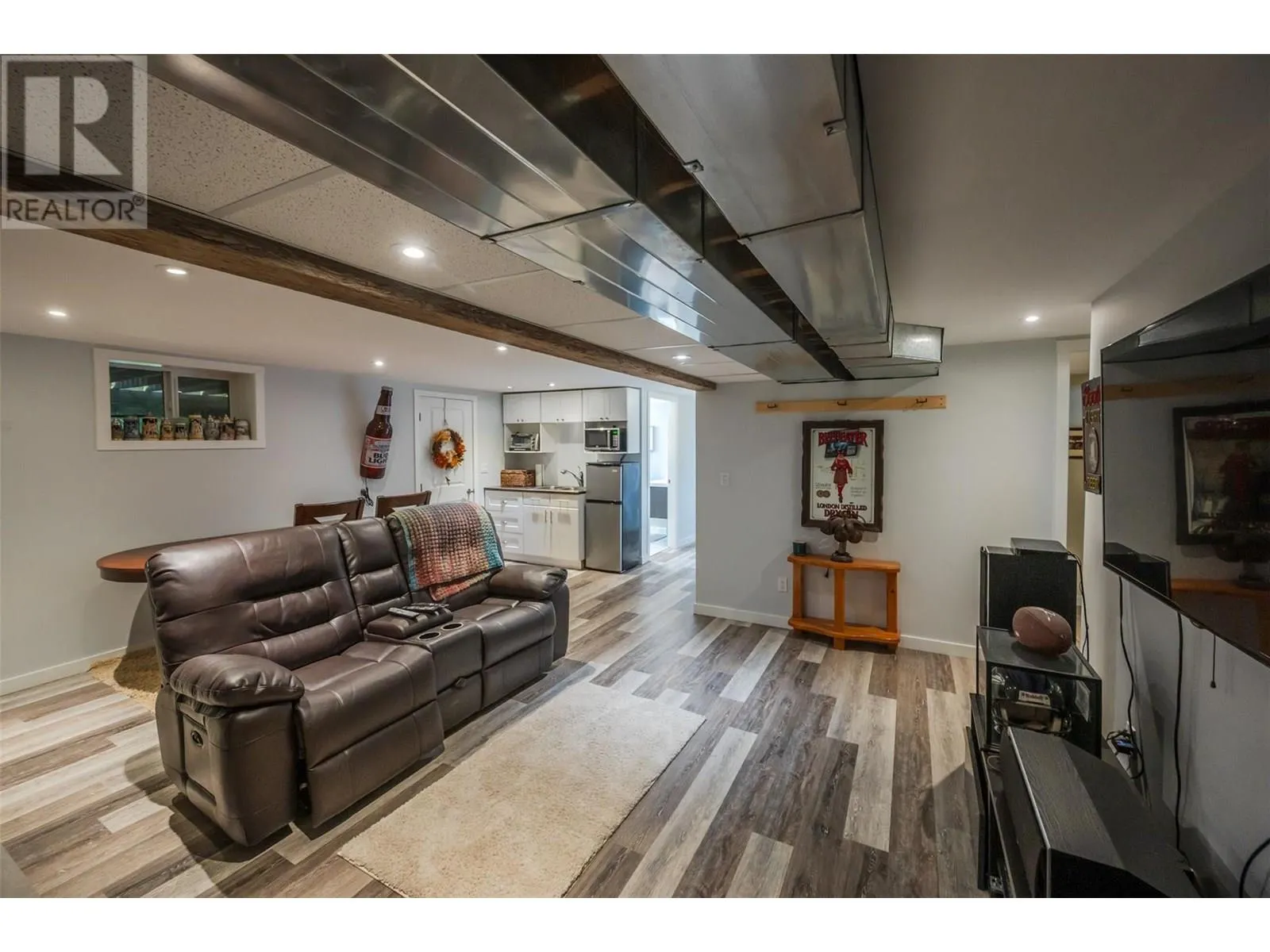 1107 Park Place