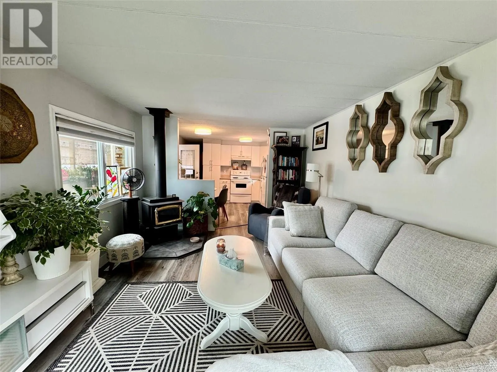 2095 Boucherie Road Unit# 13