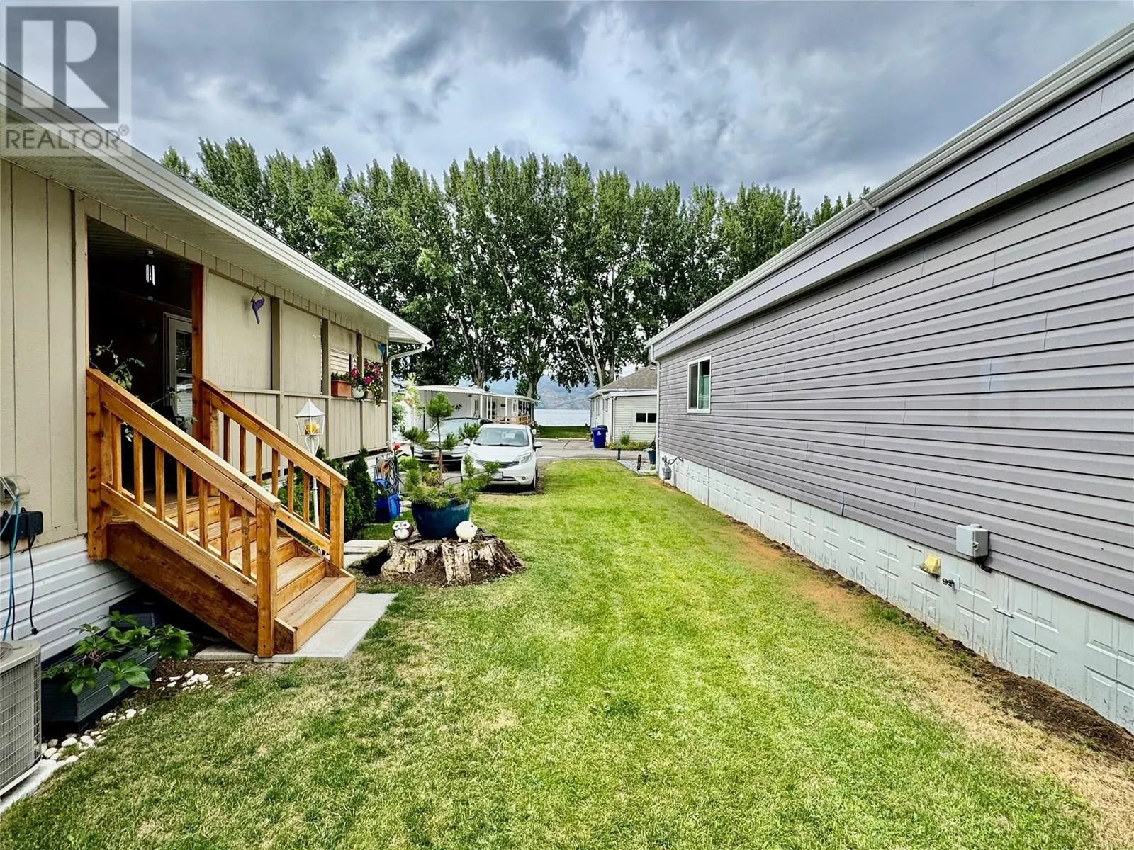 2095 Boucherie Road Unit# 13