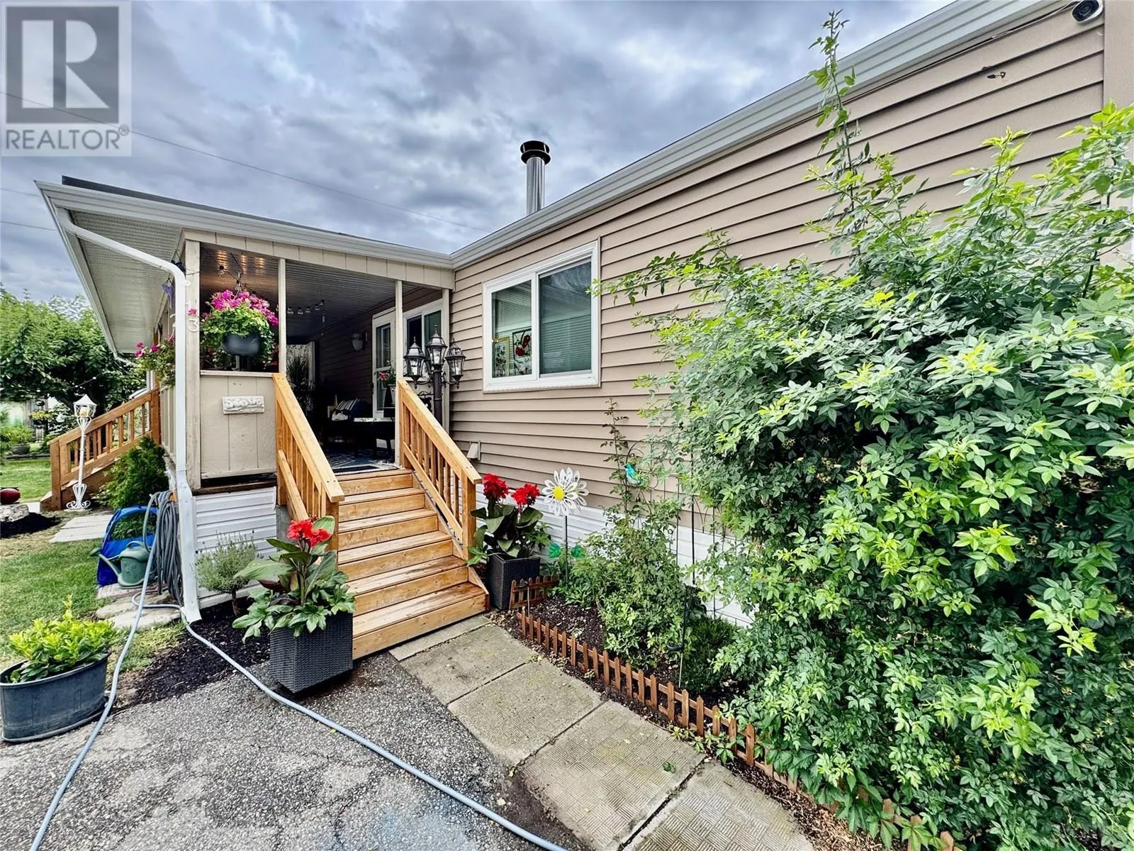 2095 Boucherie Road Unit# 13