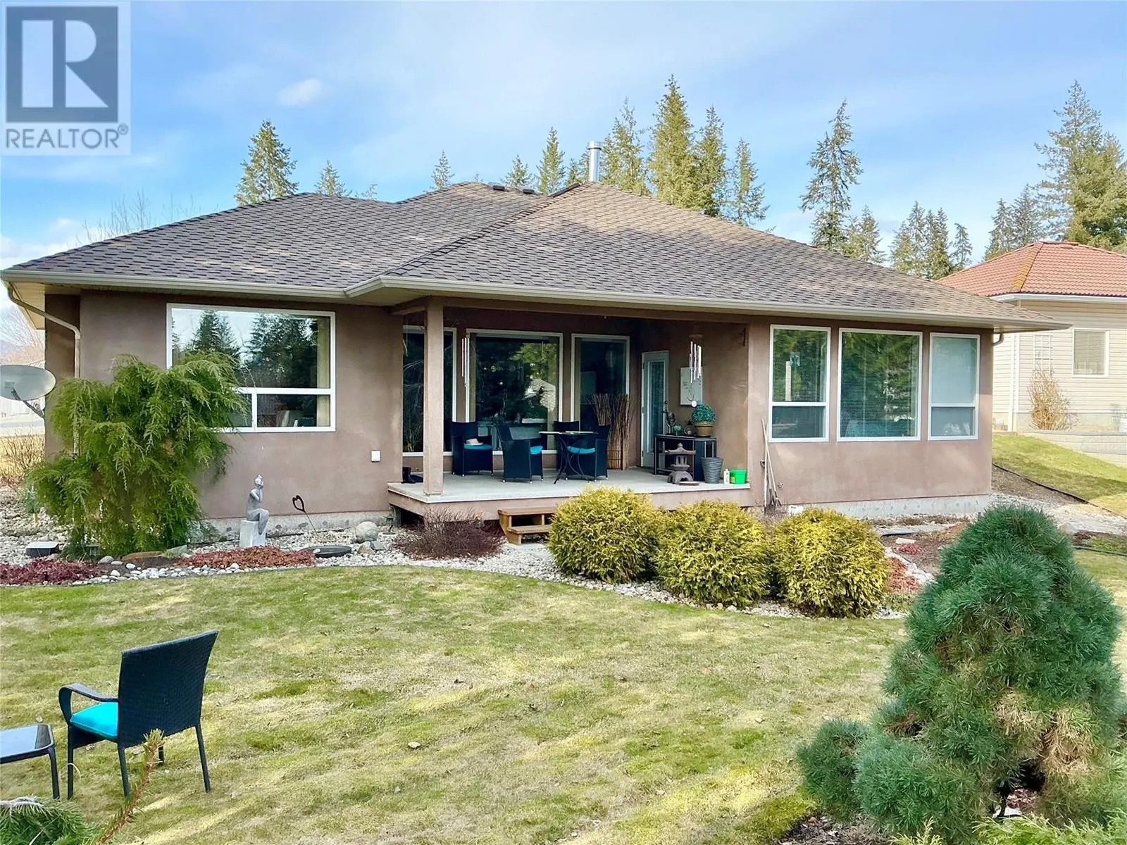 2523 Golf View Crescent