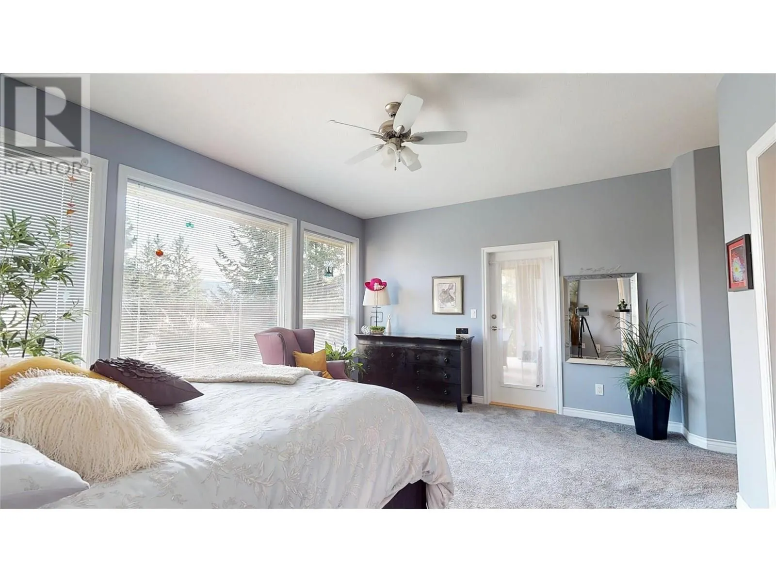 2523 Golf View Crescent