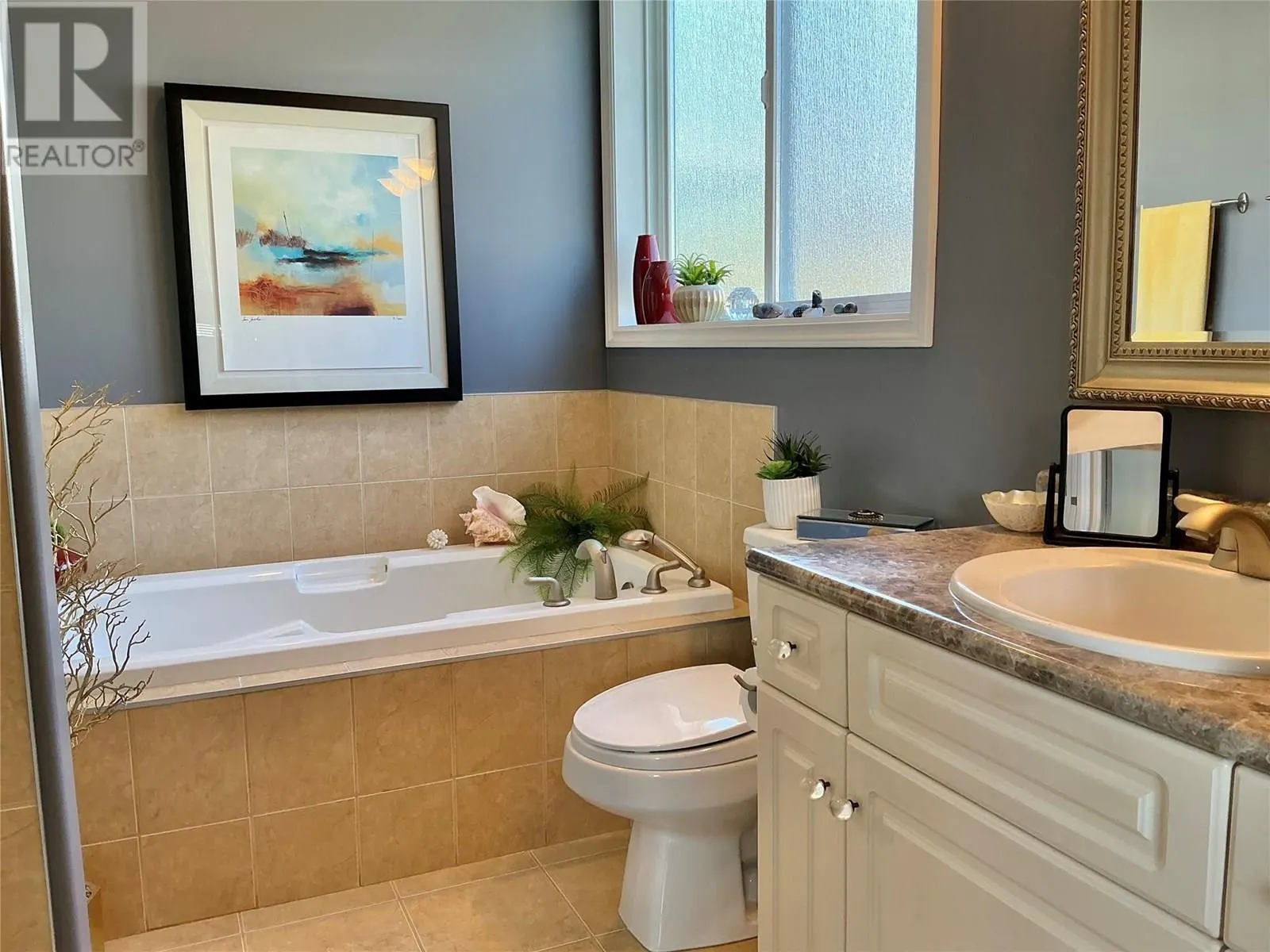 2523 Golf View Crescent