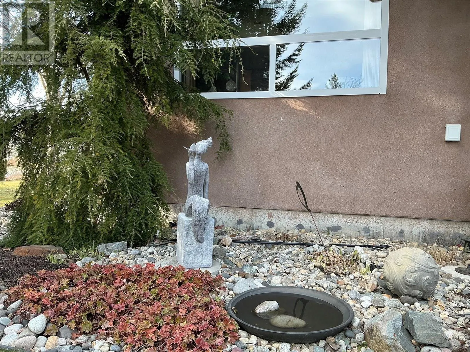 2523 Golf View Crescent