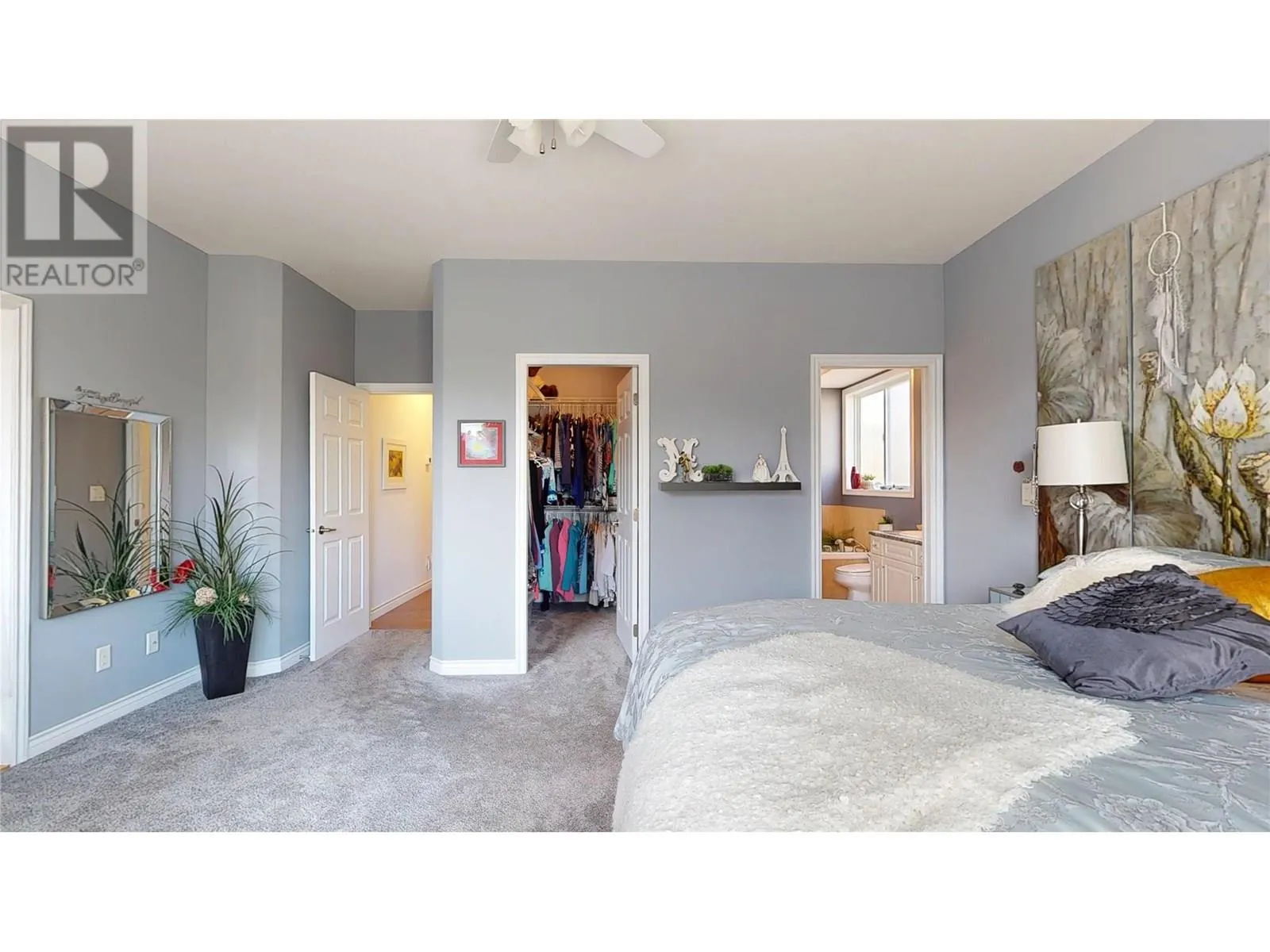 2523 Golf View Crescent
