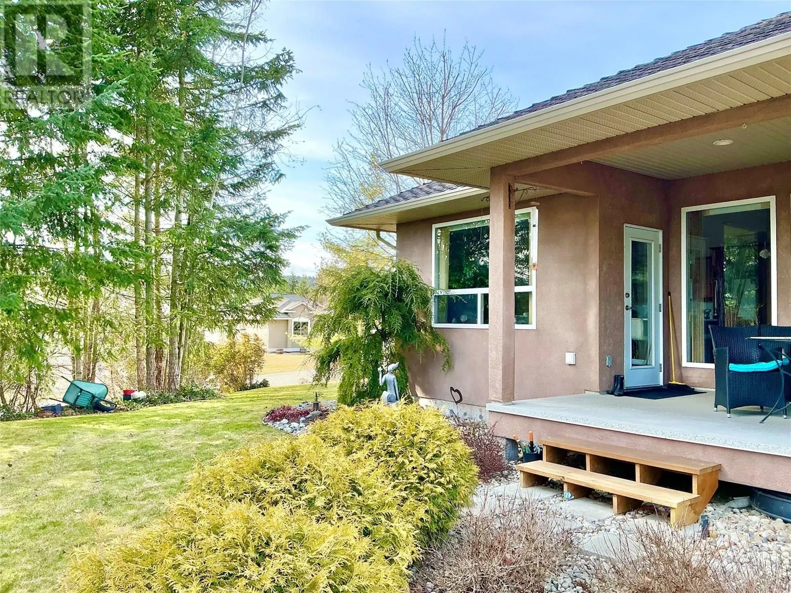 2523 Golf View Crescent