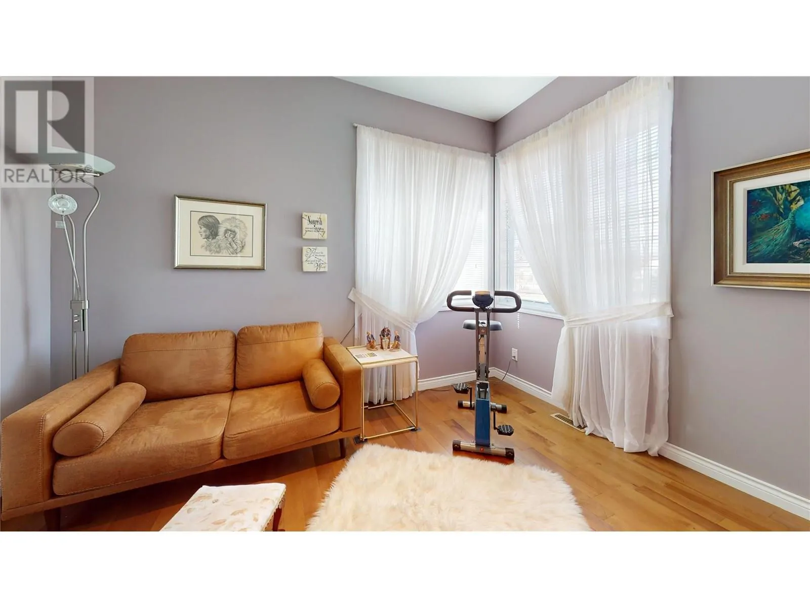 2523 Golf View Crescent
