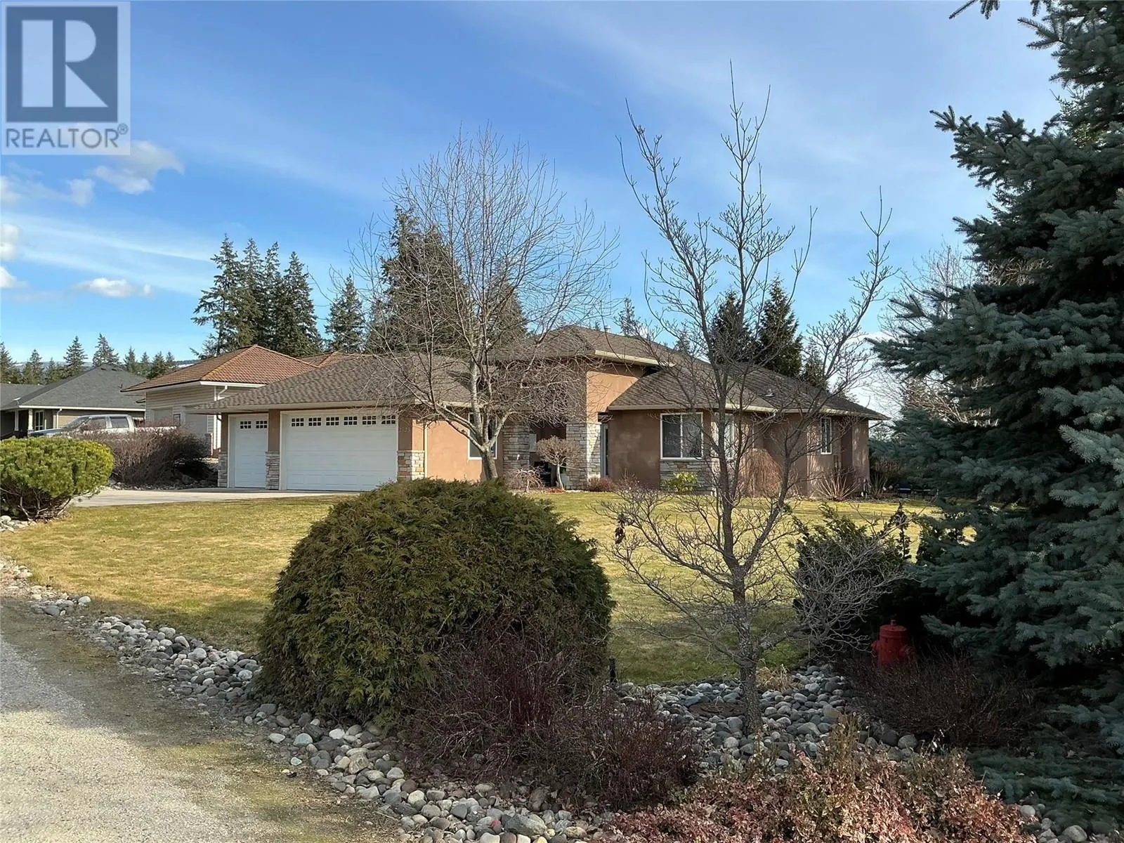 2523 Golf View Crescent