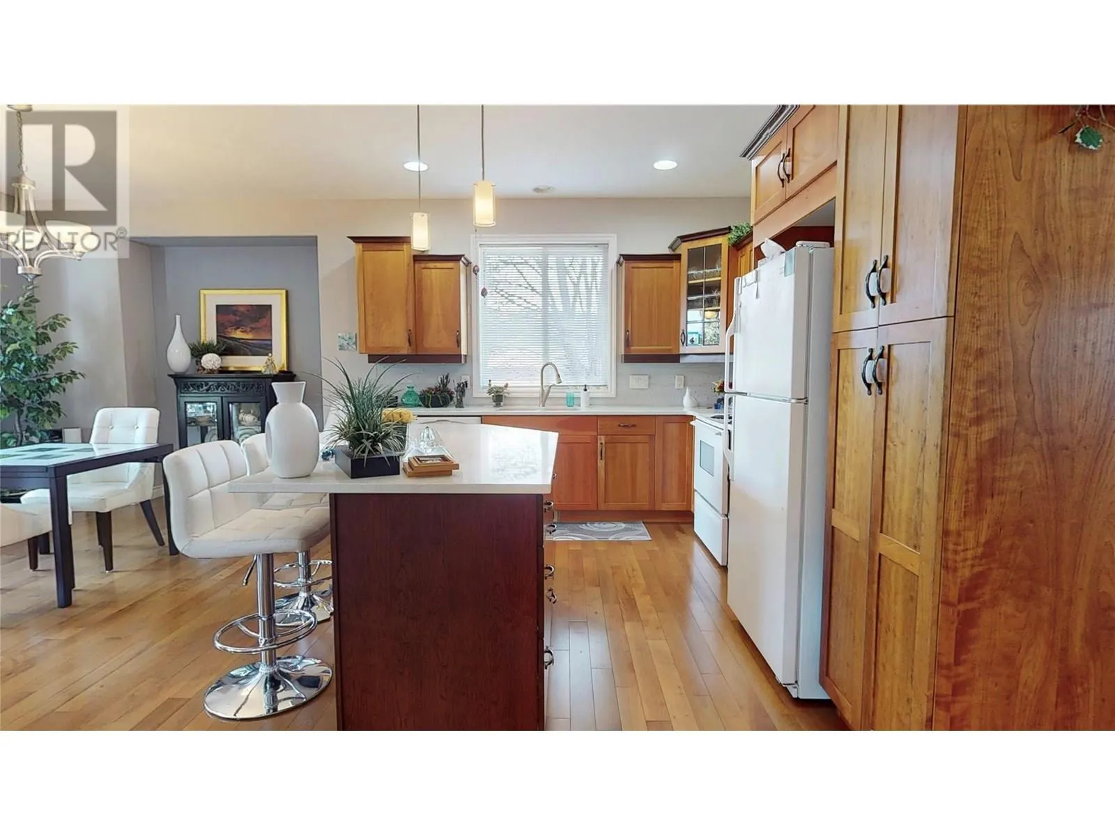 2523 Golf View Crescent