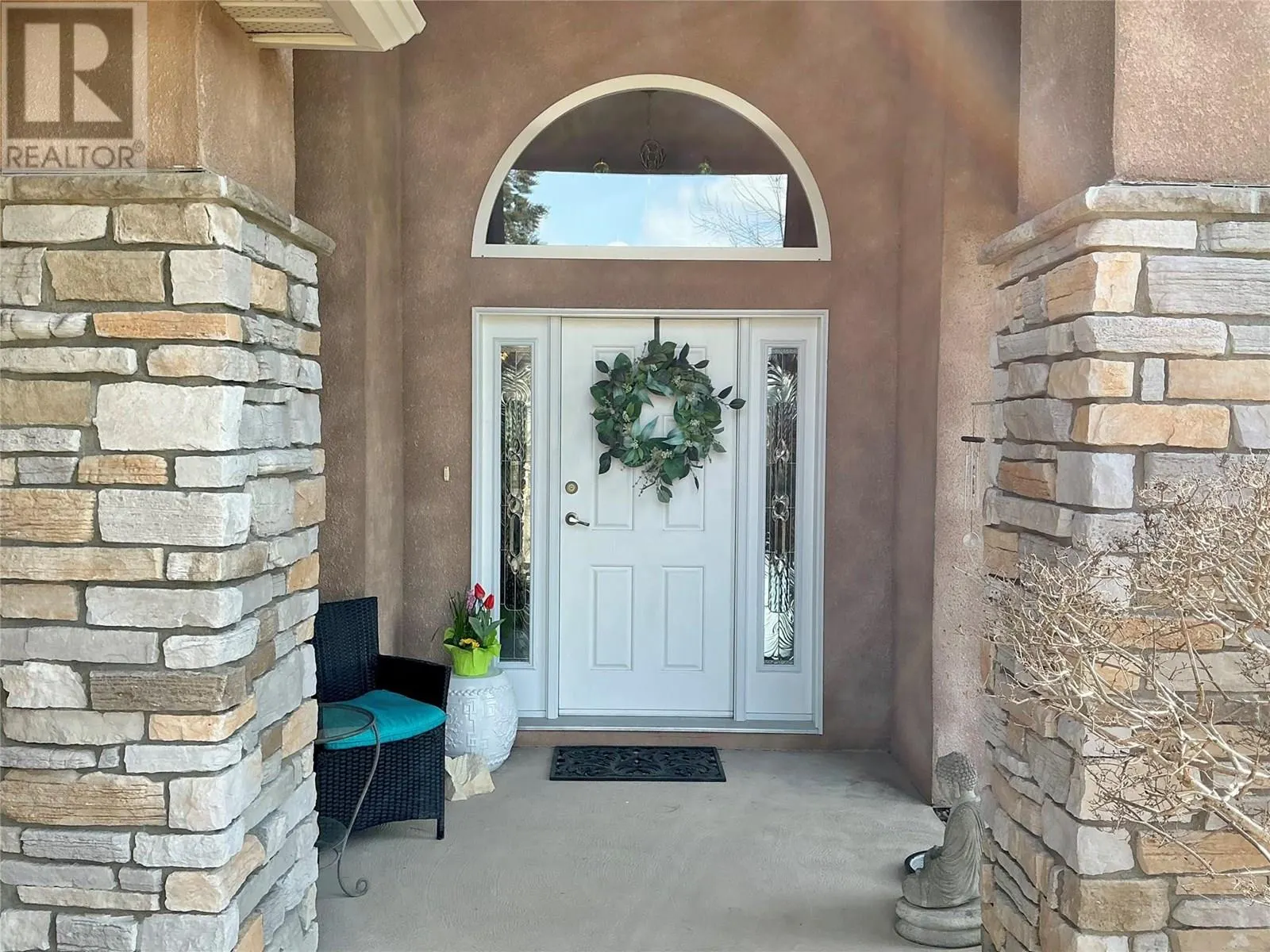 2523 Golf View Crescent