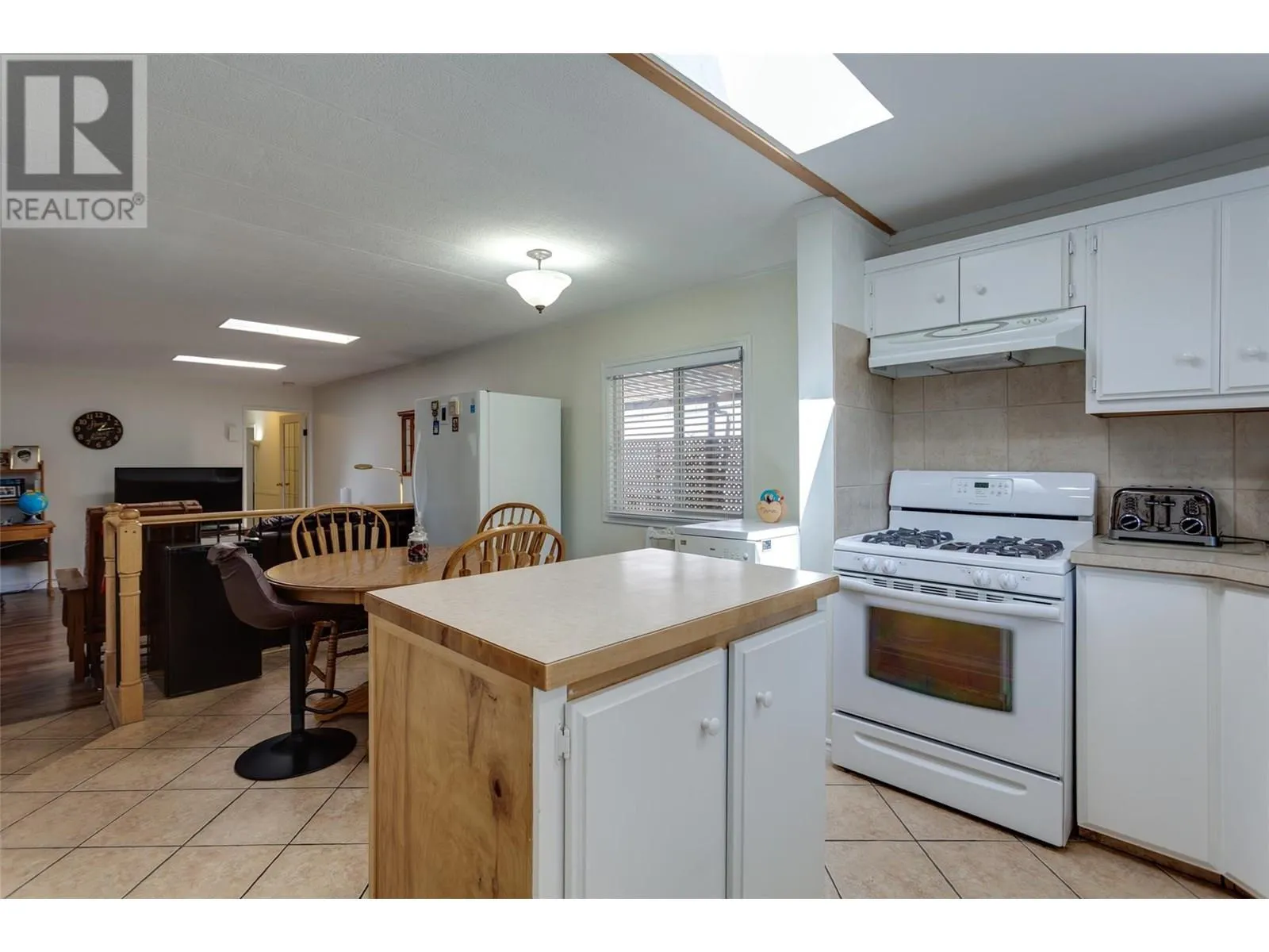 2001 Highway 97 South Unit# 244