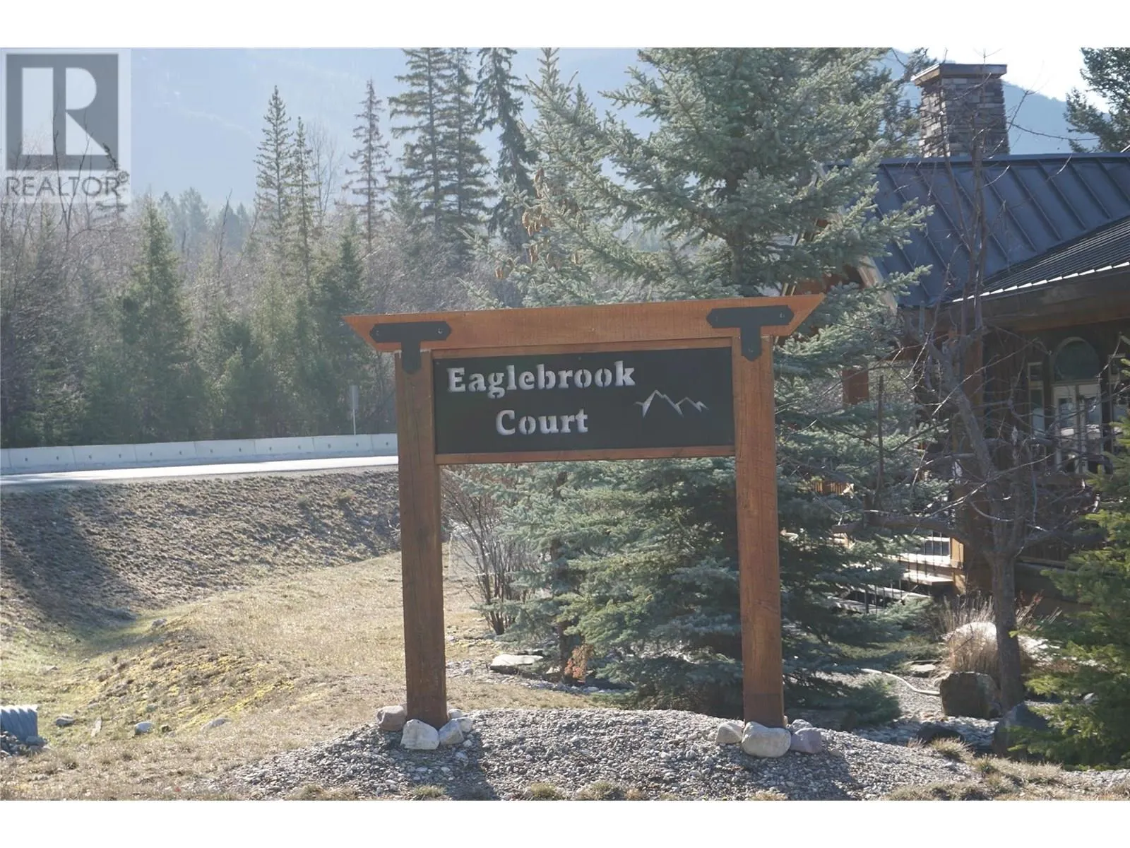 EAGLEBROOK Court Lot# 11