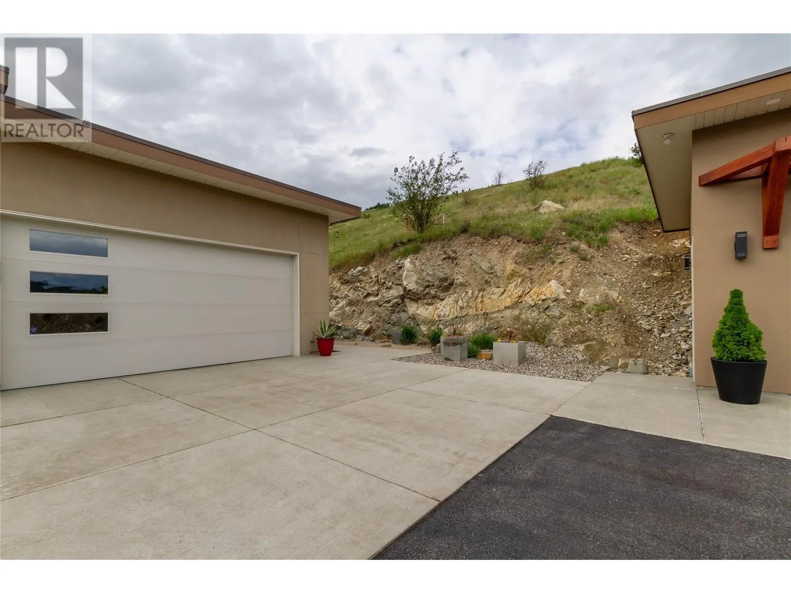 56 Ravine Drive