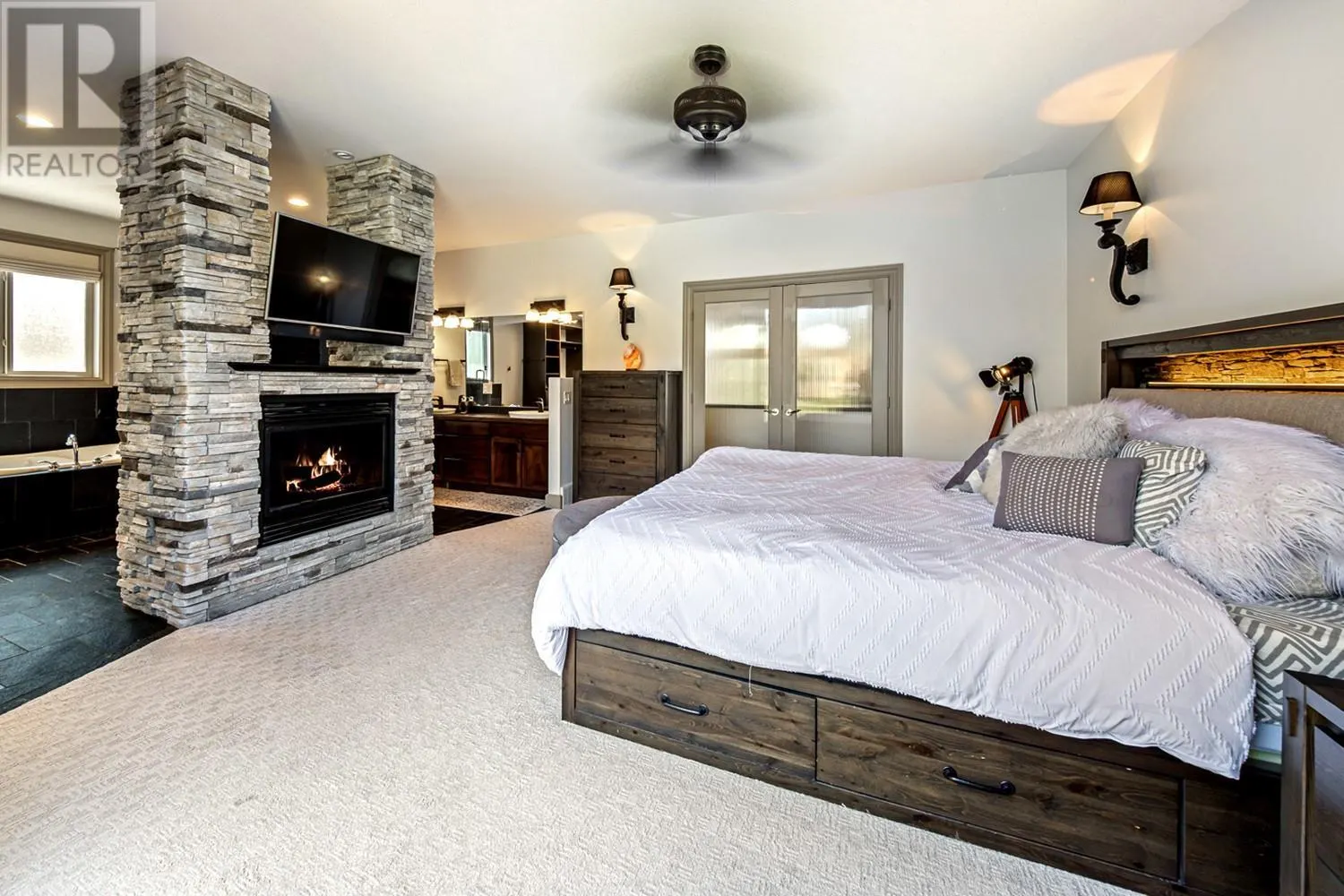 1125 Henderson Drive