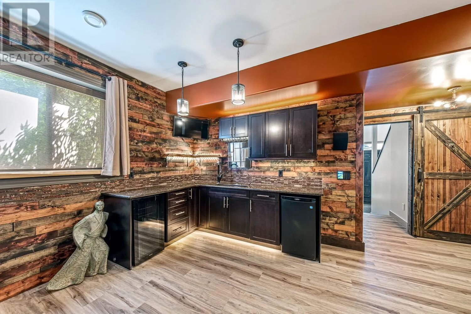 1125 Henderson Drive