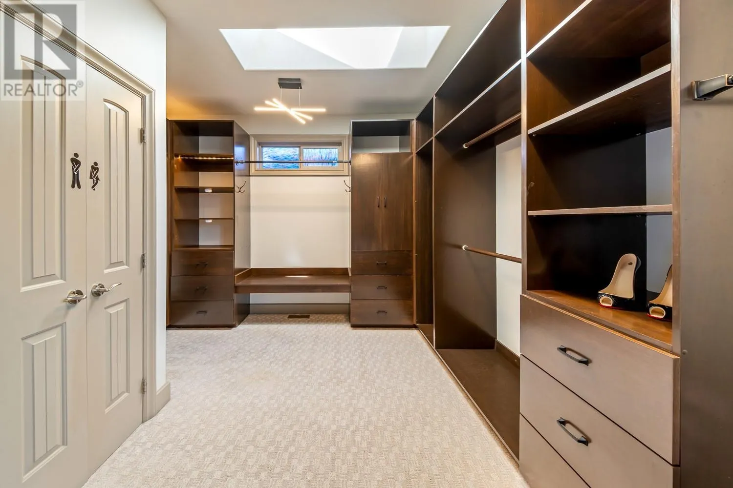 1125 Henderson Drive