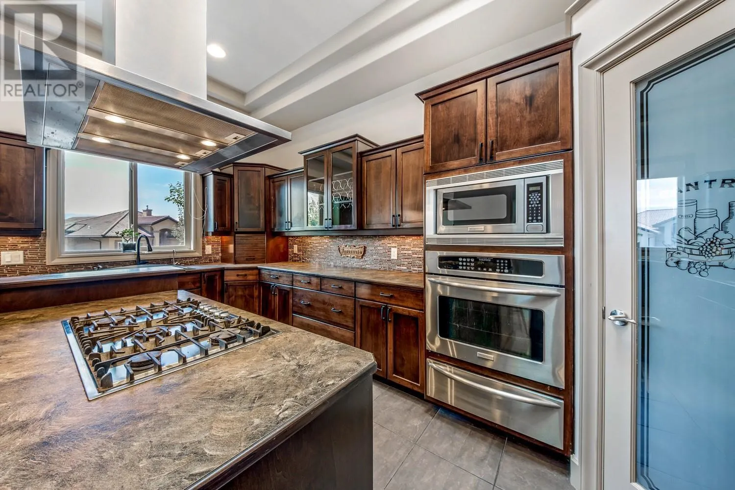 1125 Henderson Drive