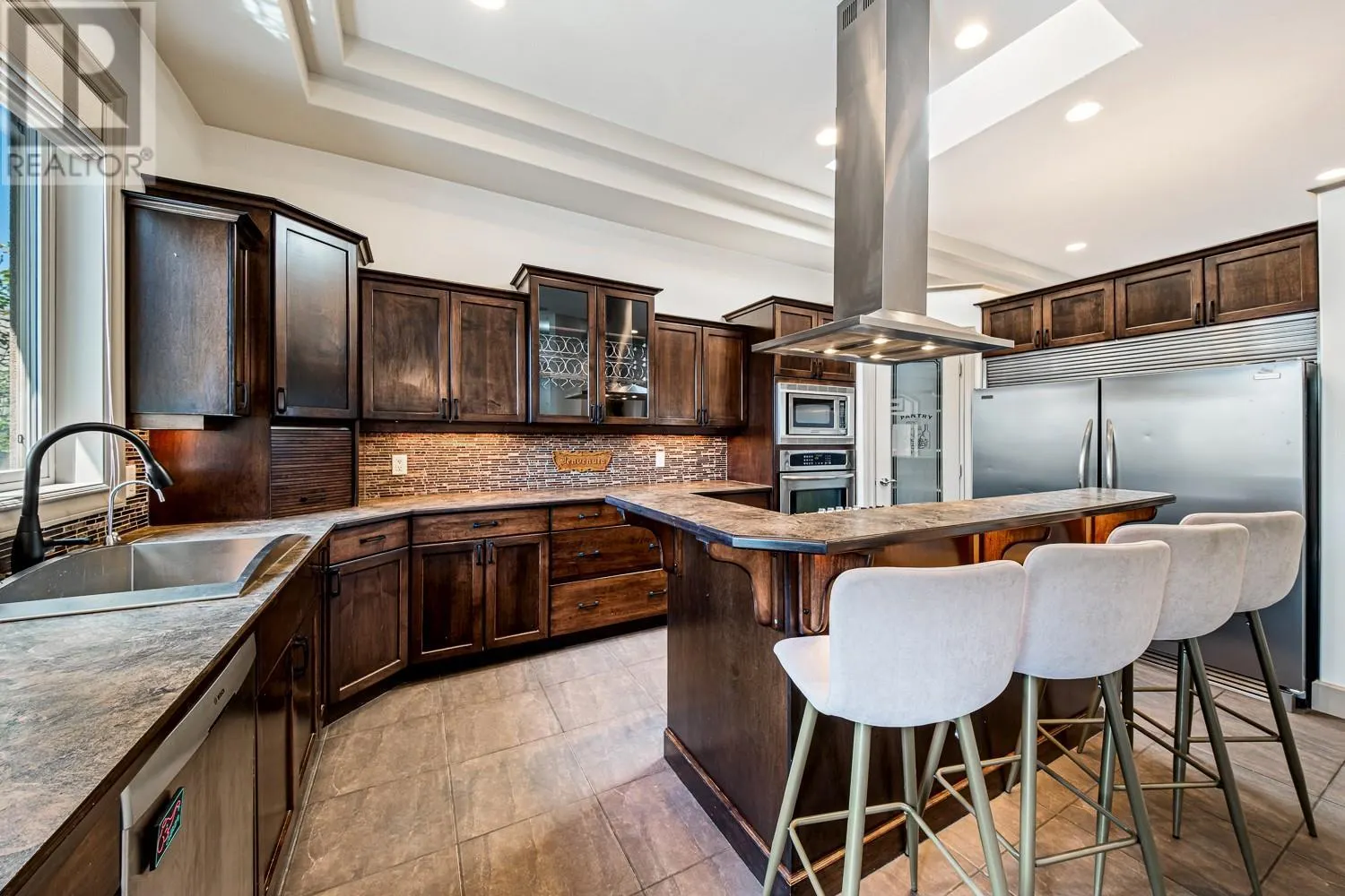 1125 Henderson Drive
