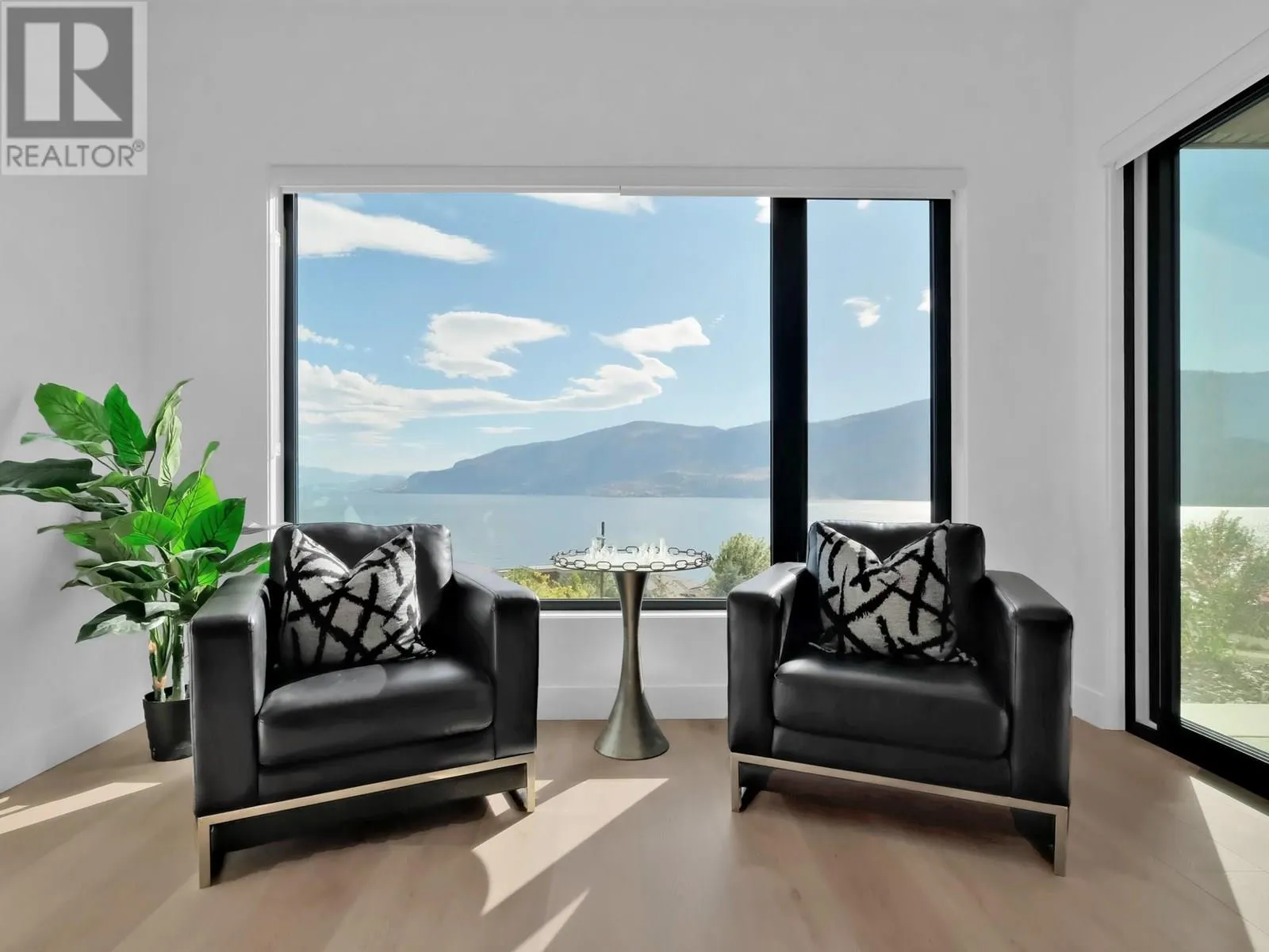 9201 Okanagan Centre Road W Unit# 8