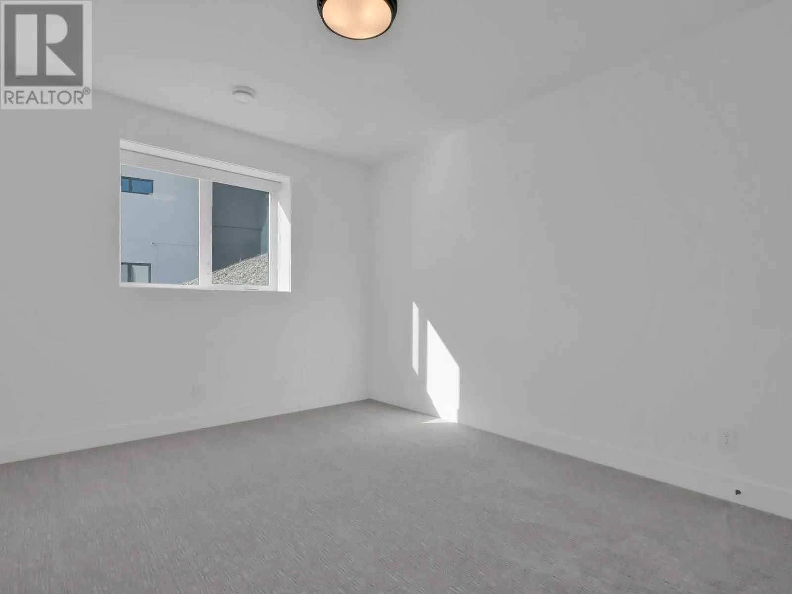 9201 Okanagan Centre Road W Unit# 8