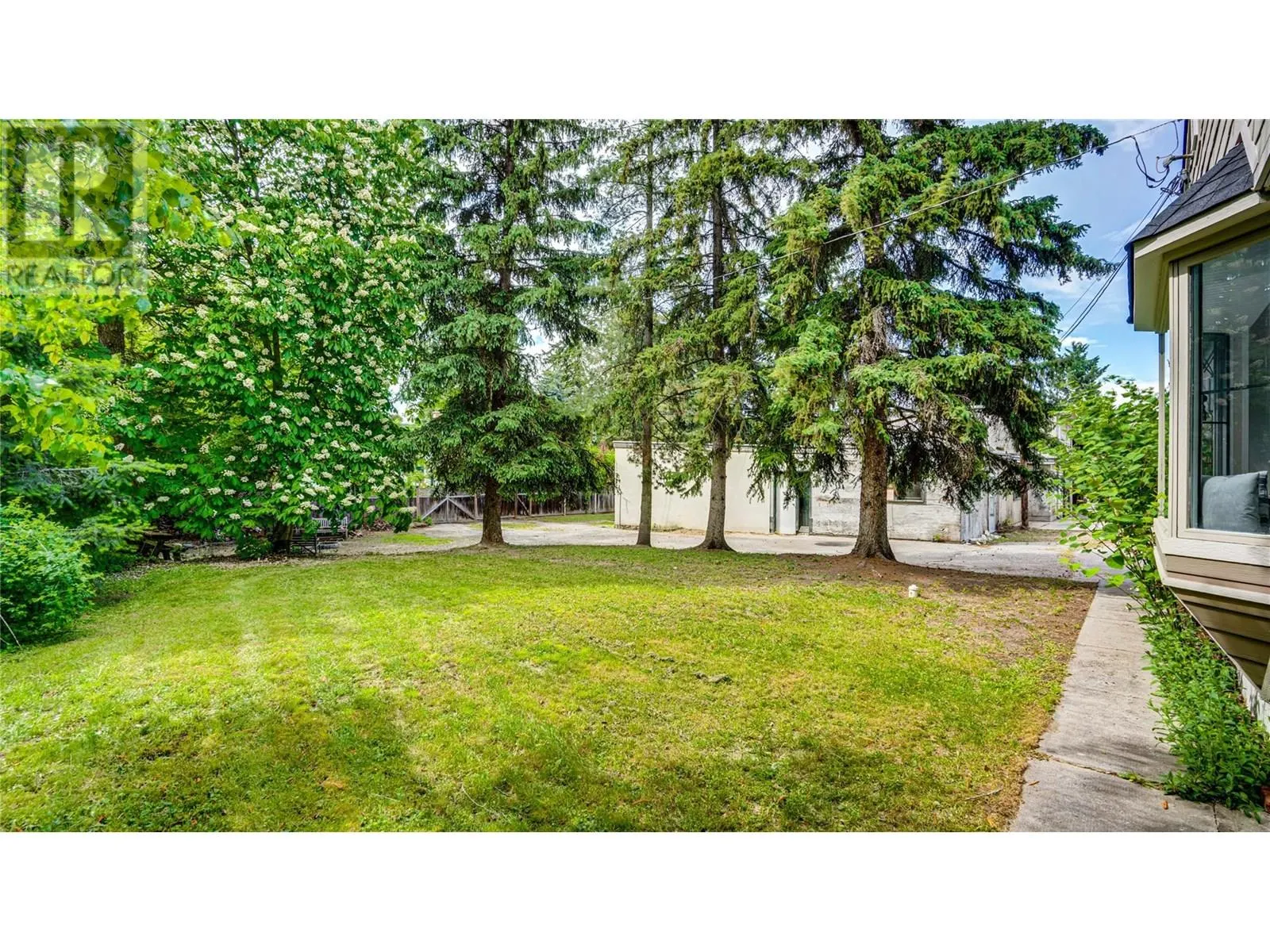 4615 Pleasant Valley Road