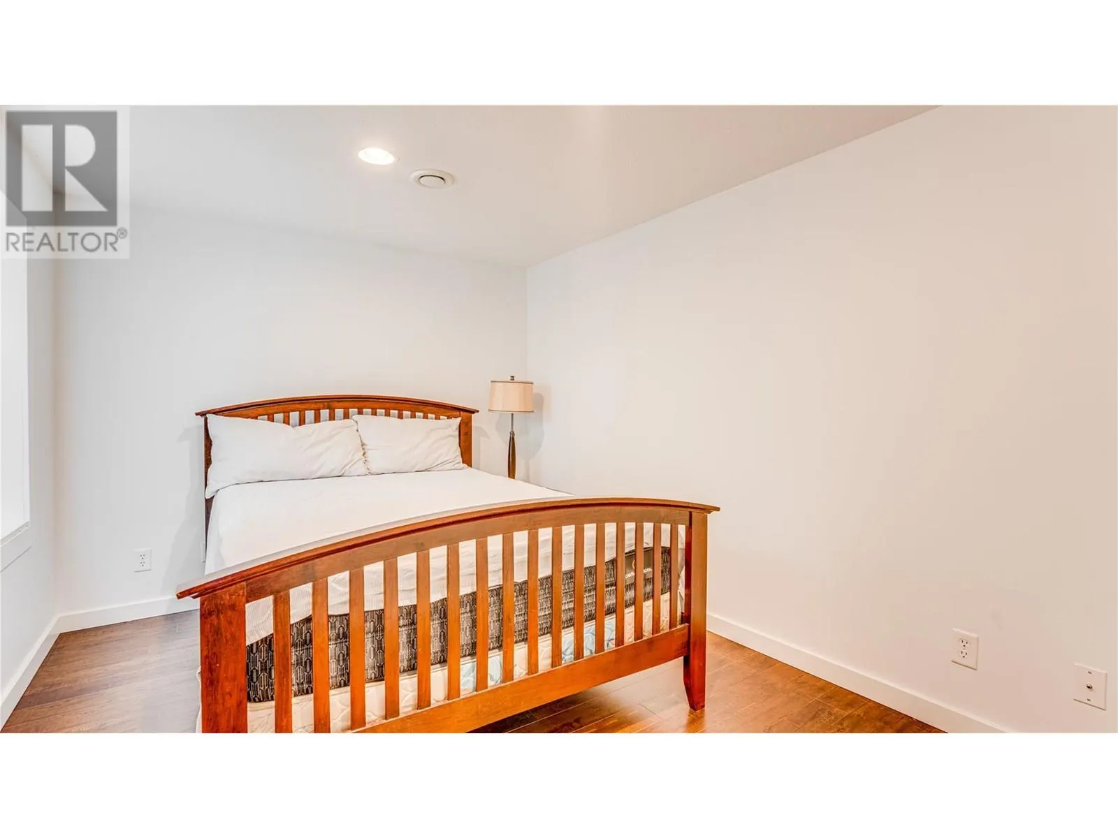 4615 Pleasant Valley Road
