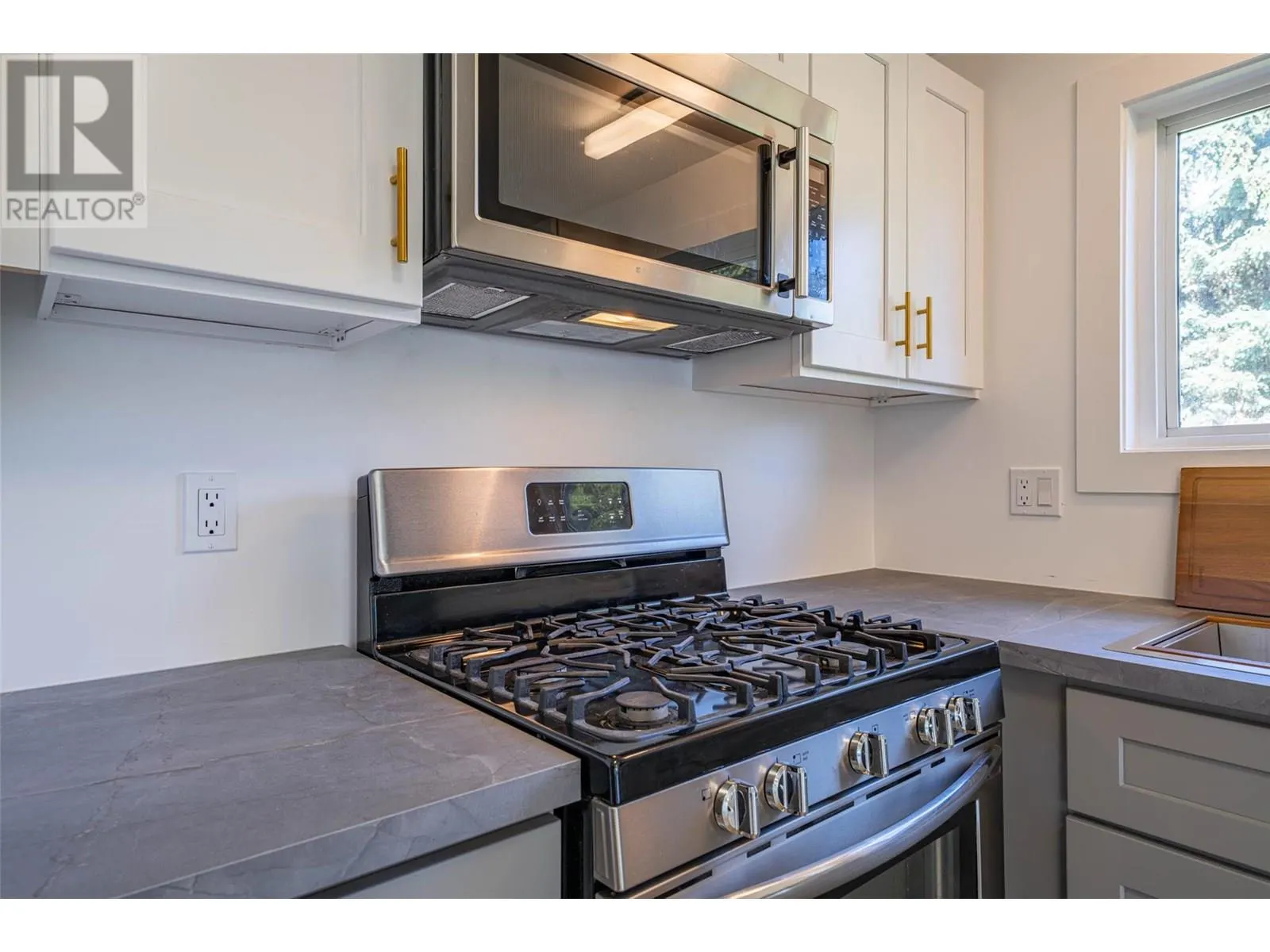 715 Beaver Lake Road Unit# 13