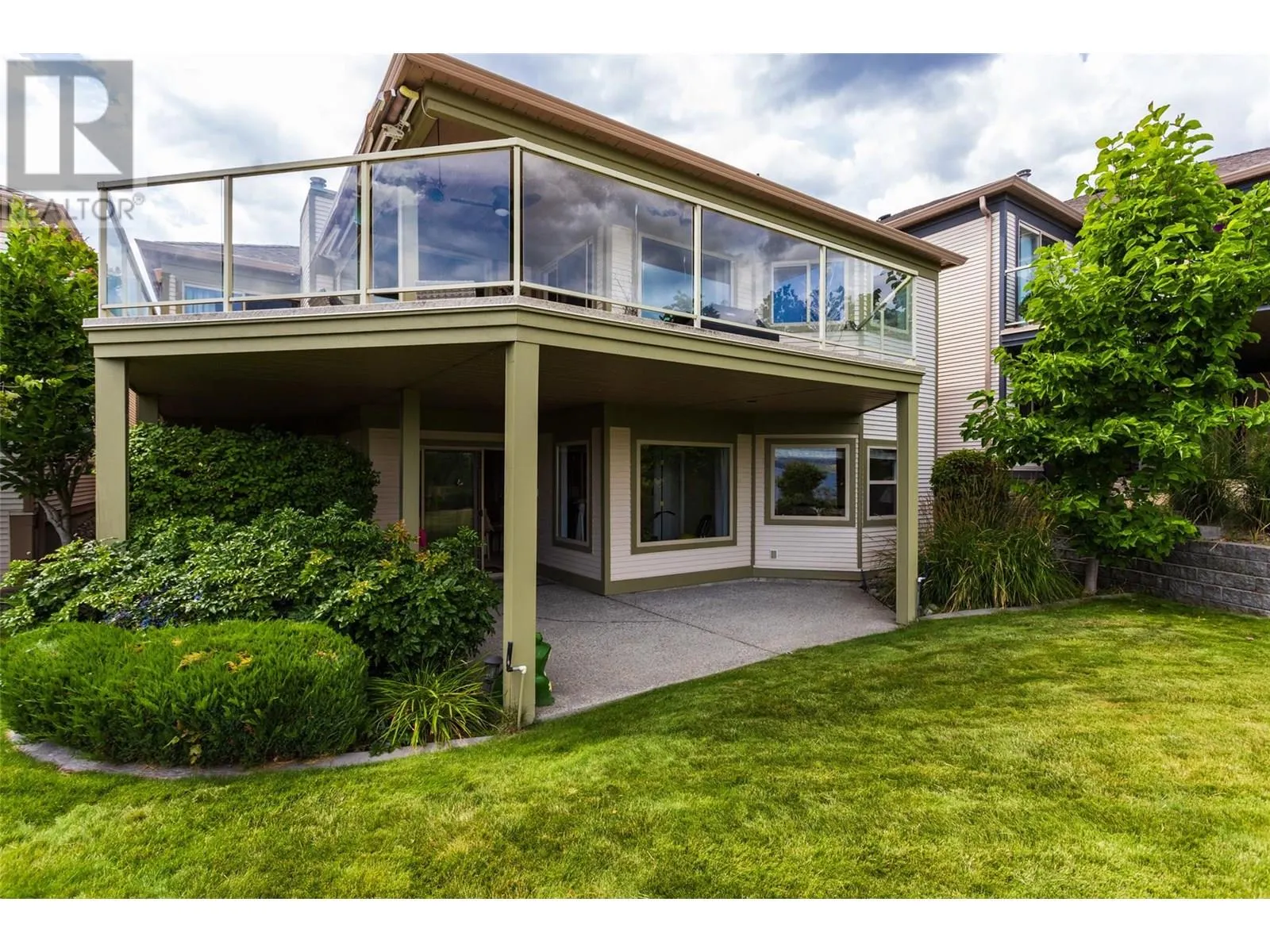 4074 Gellatly Road Unit# 221
