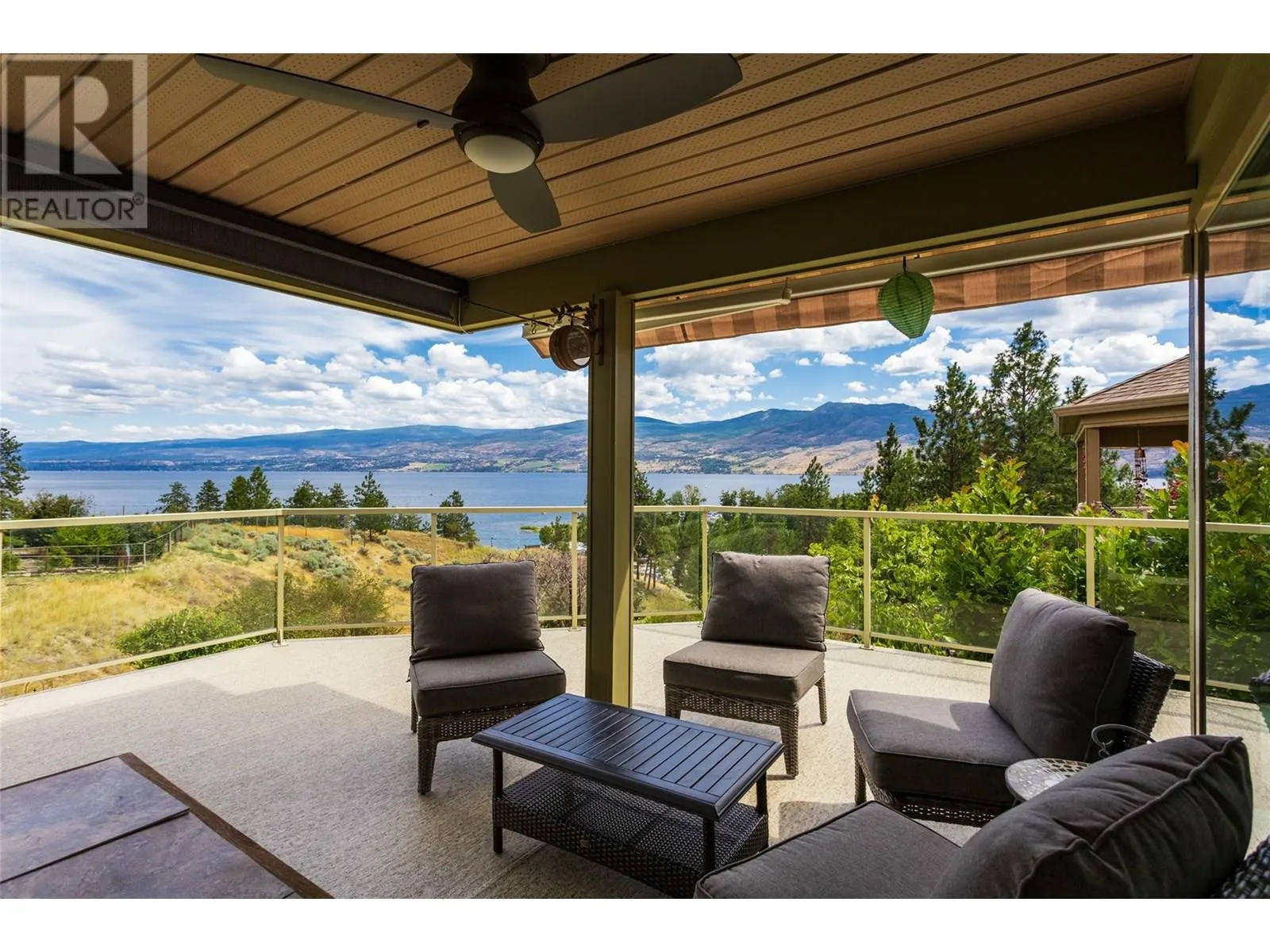 4074 Gellatly Road Unit# 221