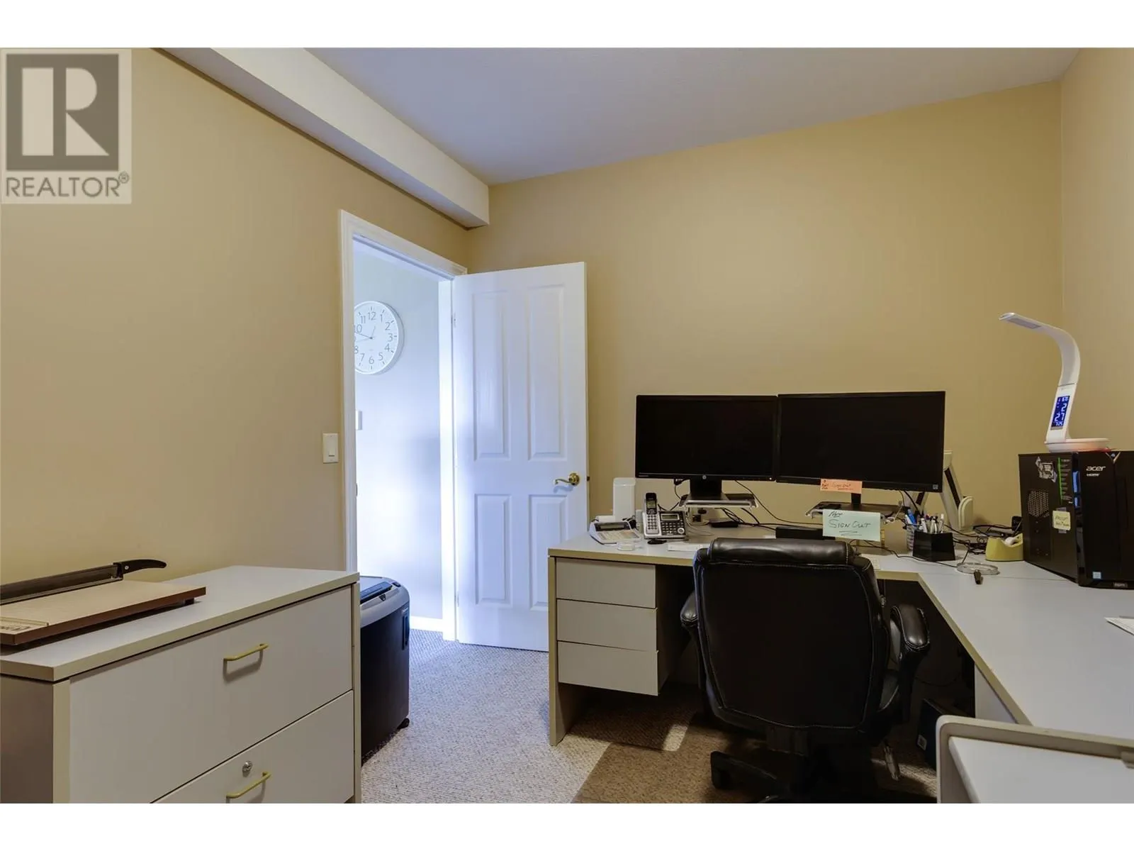 4074 Gellatly Road Unit# 221