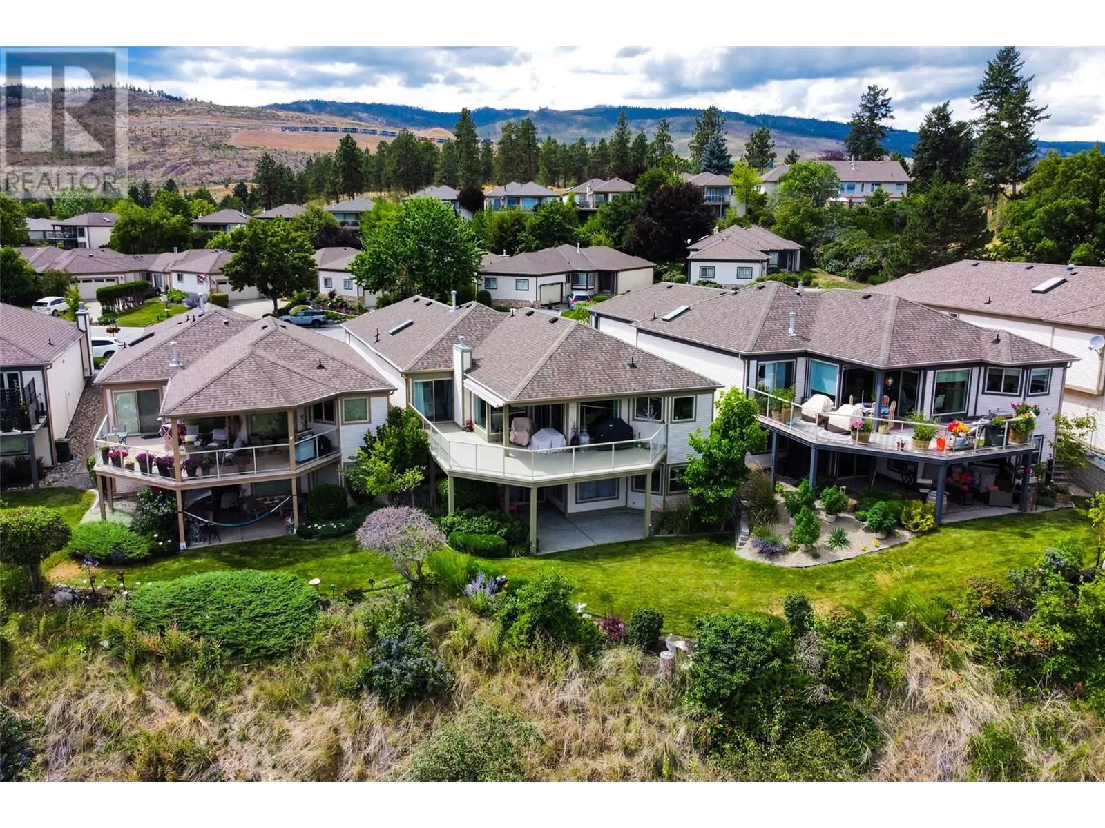 4074 Gellatly Road Unit# 221