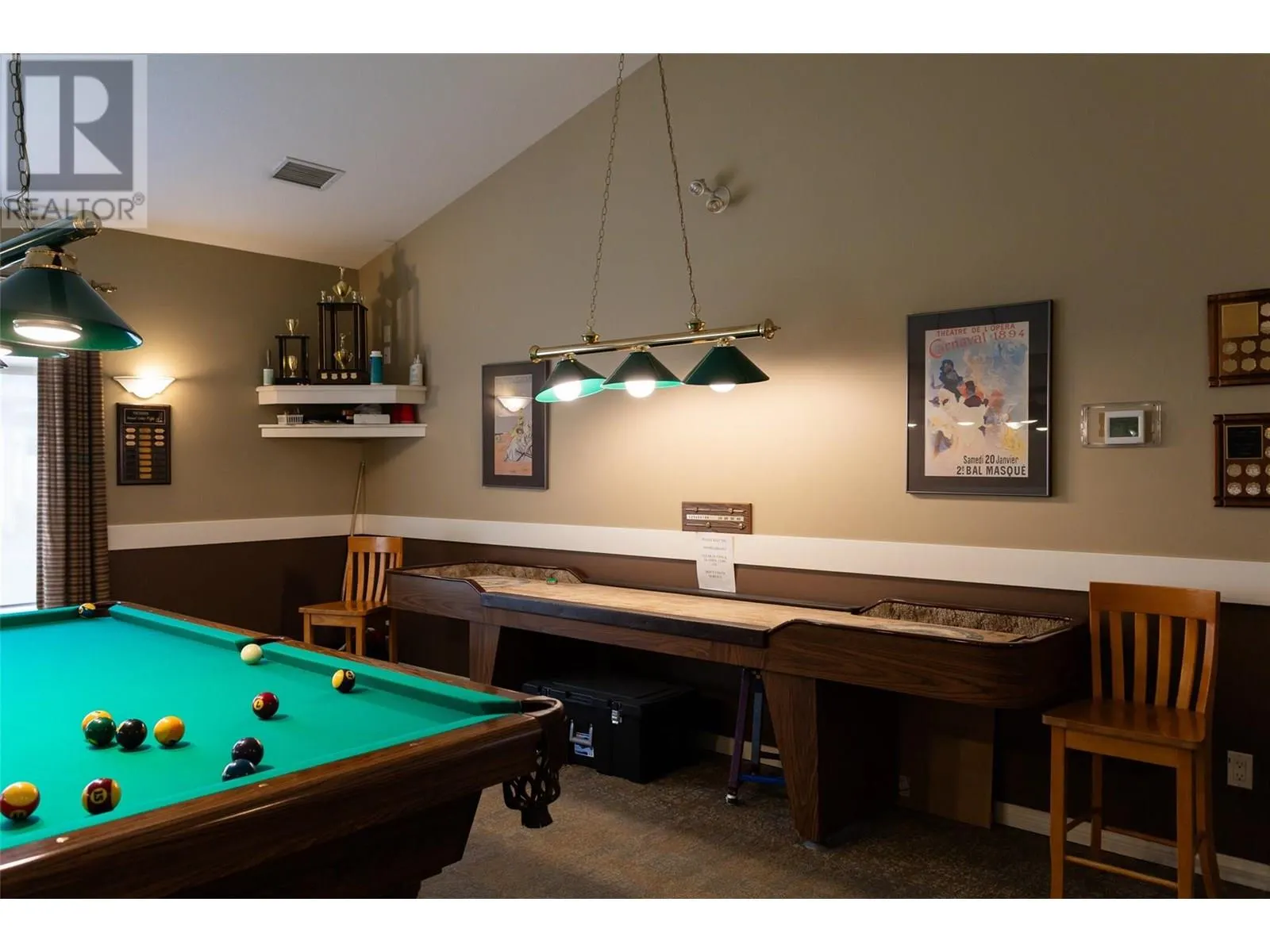 4074 Gellatly Road Unit# 221