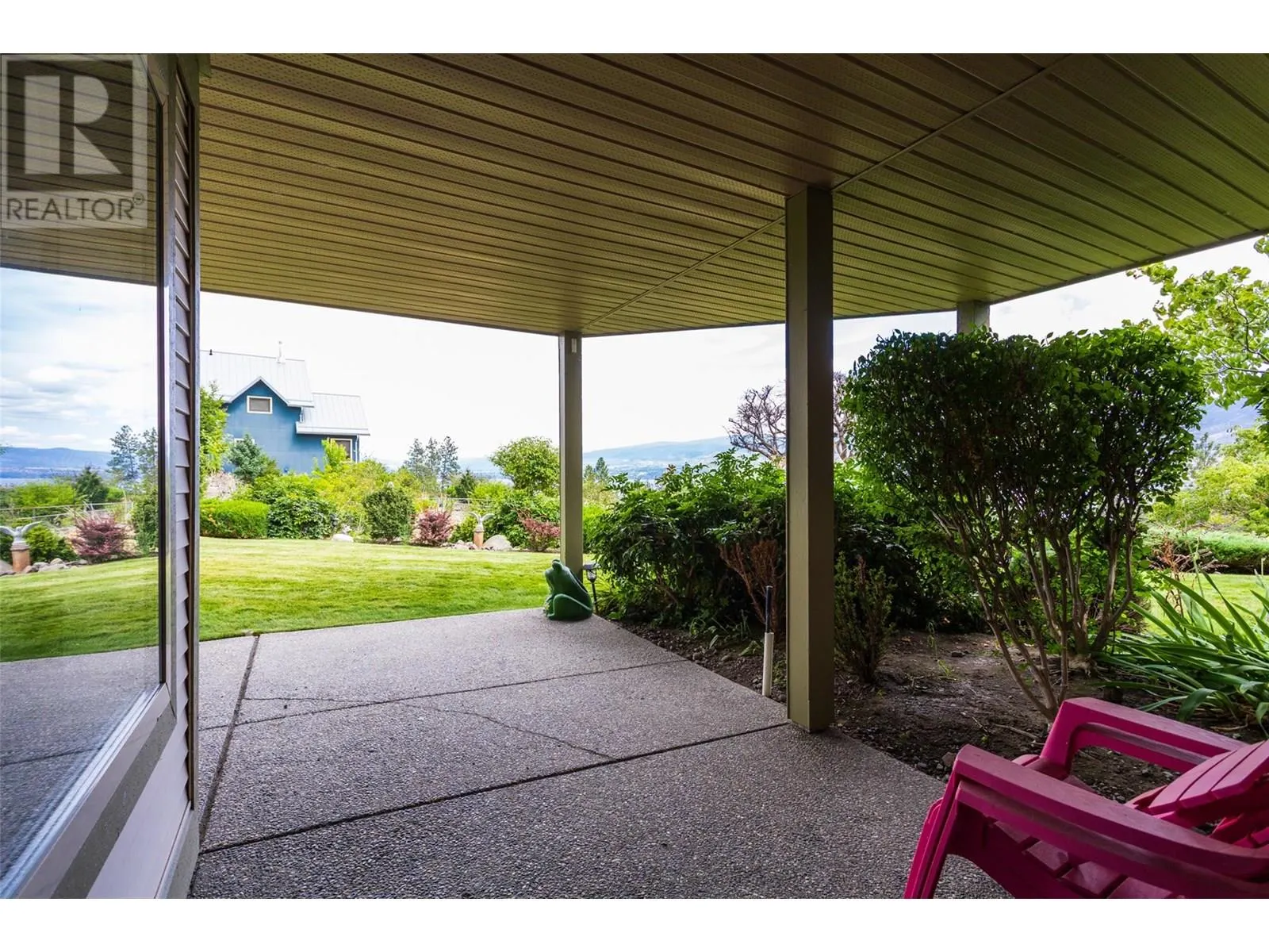 4074 Gellatly Road Unit# 221