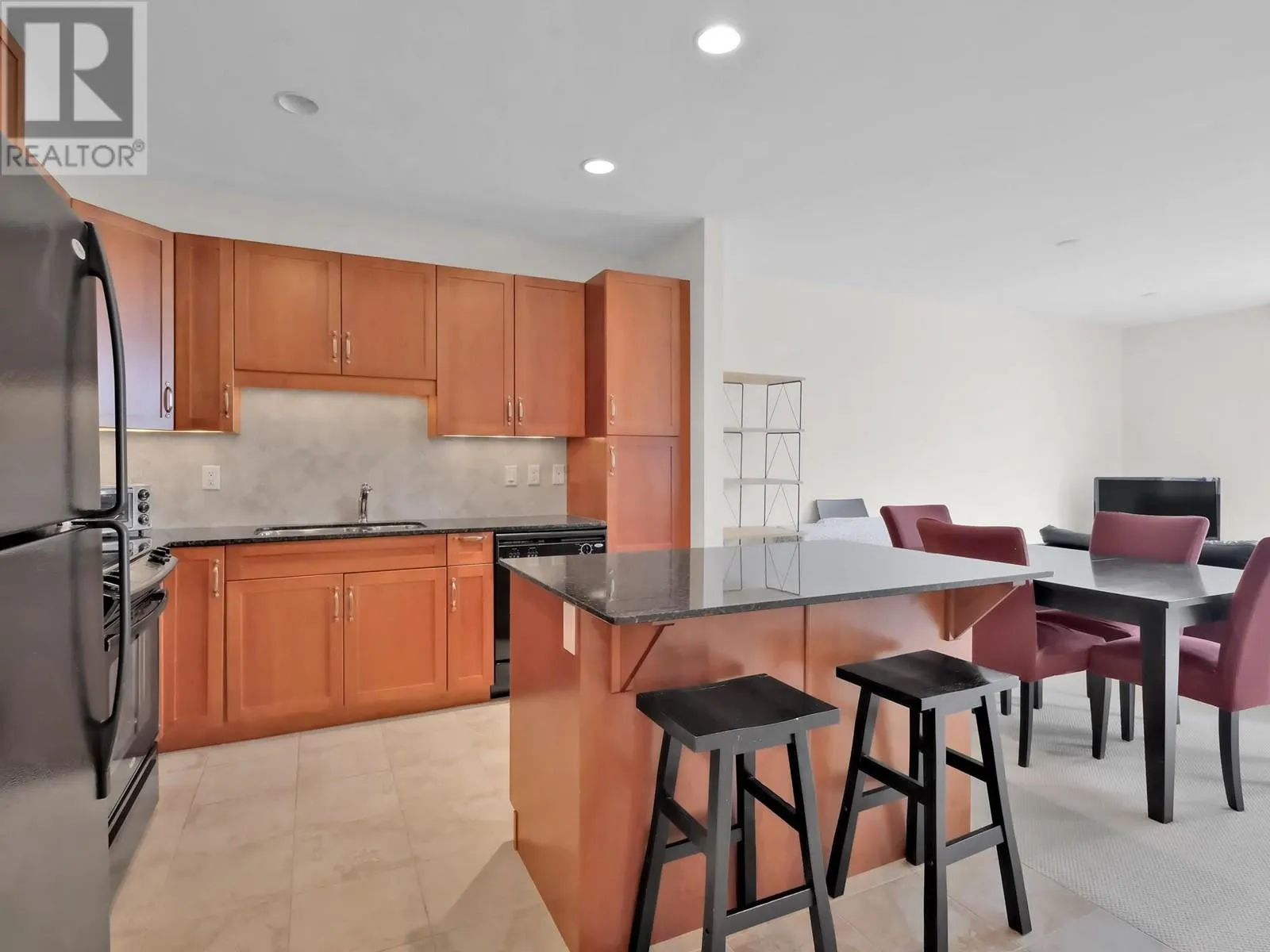 3301 SKAHA LAKE Road Unit# 601